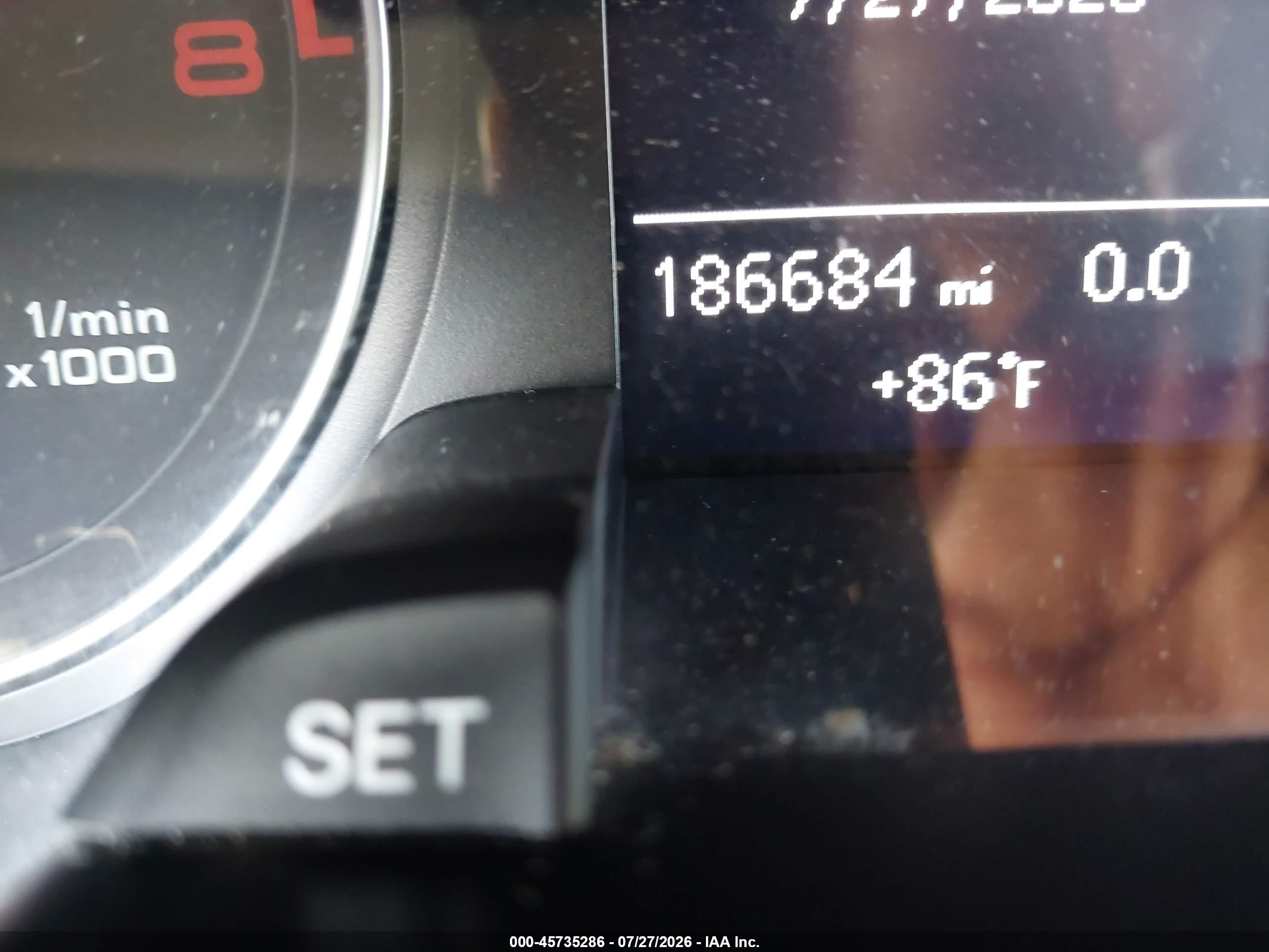 2015 Audi A4 2.0t Premium Gray vin: WAUFFAFL2FN037673
