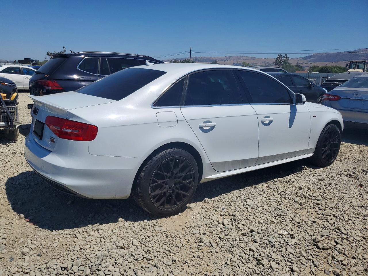2015 Audi A4 Premium Plus White vin: WAUFFAFL2FN039181