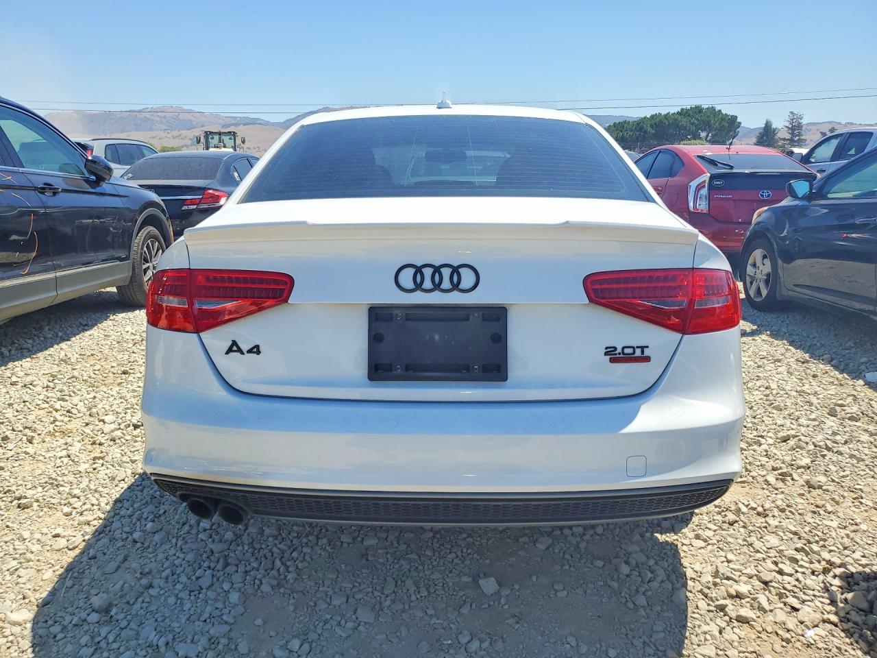 2015 Audi A4 Premium Plus White vin: WAUFFAFL2FN039181