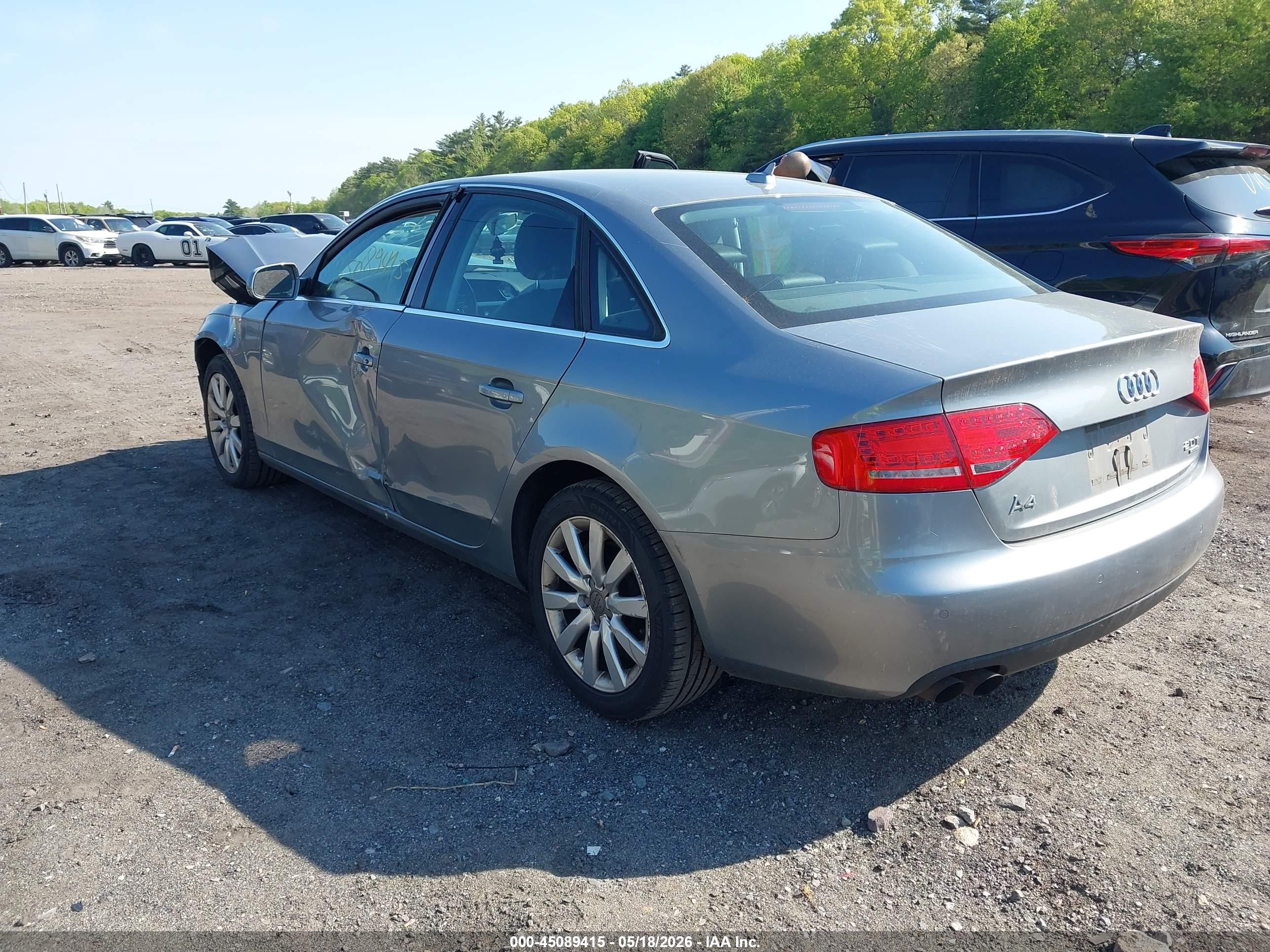 2010 Audi A4 2.0t Premium Silver vin: WAUFFAFL3AN059304