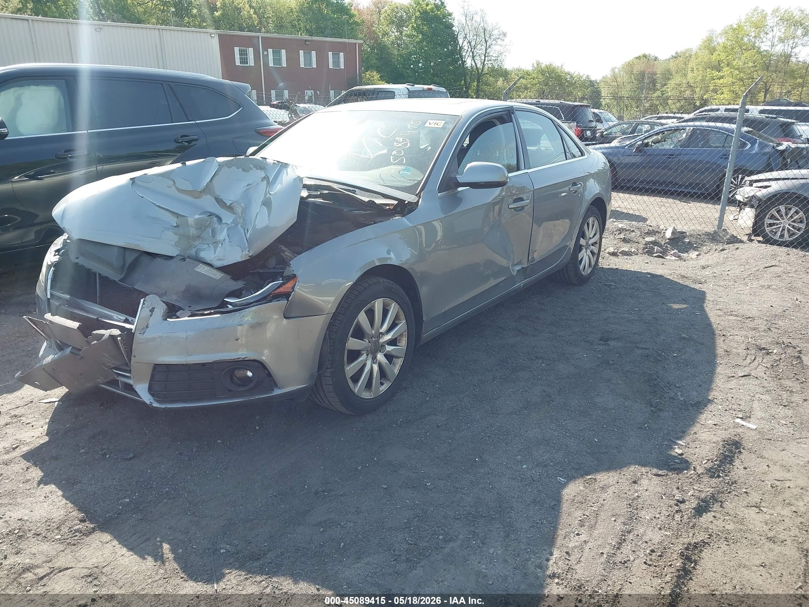 2010 Audi A4 2.0t Premium Silver vin: WAUFFAFL3AN059304