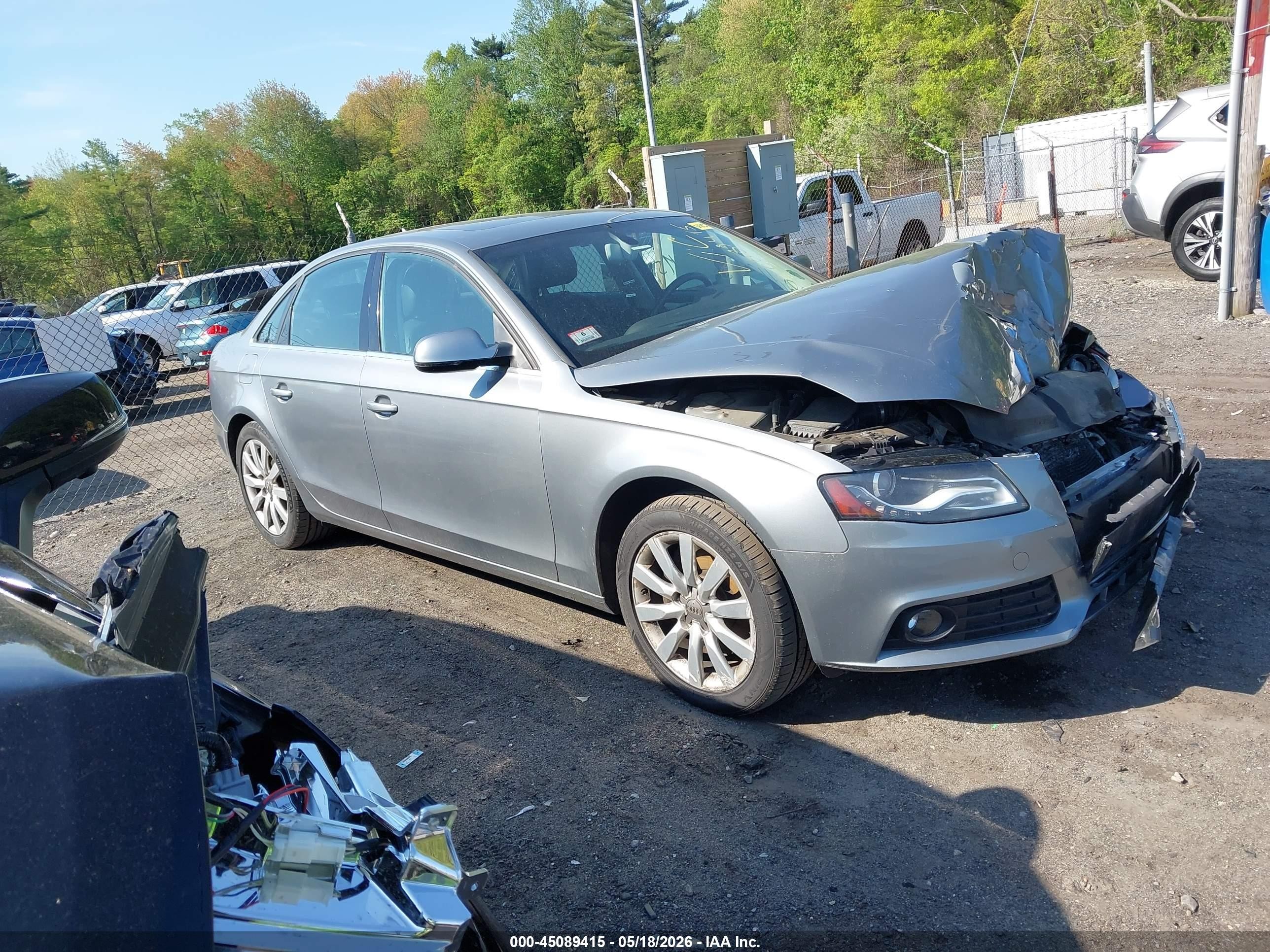 2010 Audi A4 2.0t Premium Silver vin: WAUFFAFL3AN059304