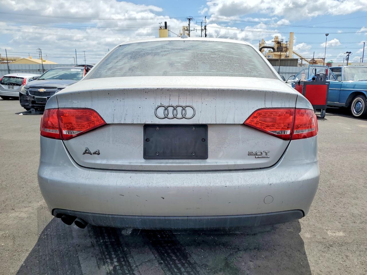 2011 Audi A4 Premium Plus Silver vin: WAUFFAFL3BN052662
