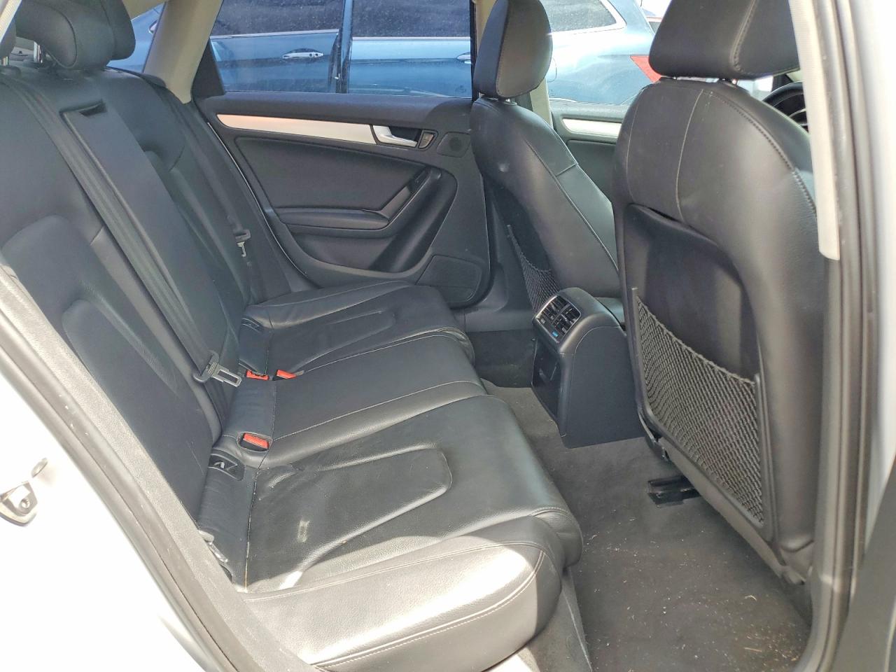 2011 Audi A4 Premium Plus Silver vin: WAUFFAFL3BN052662