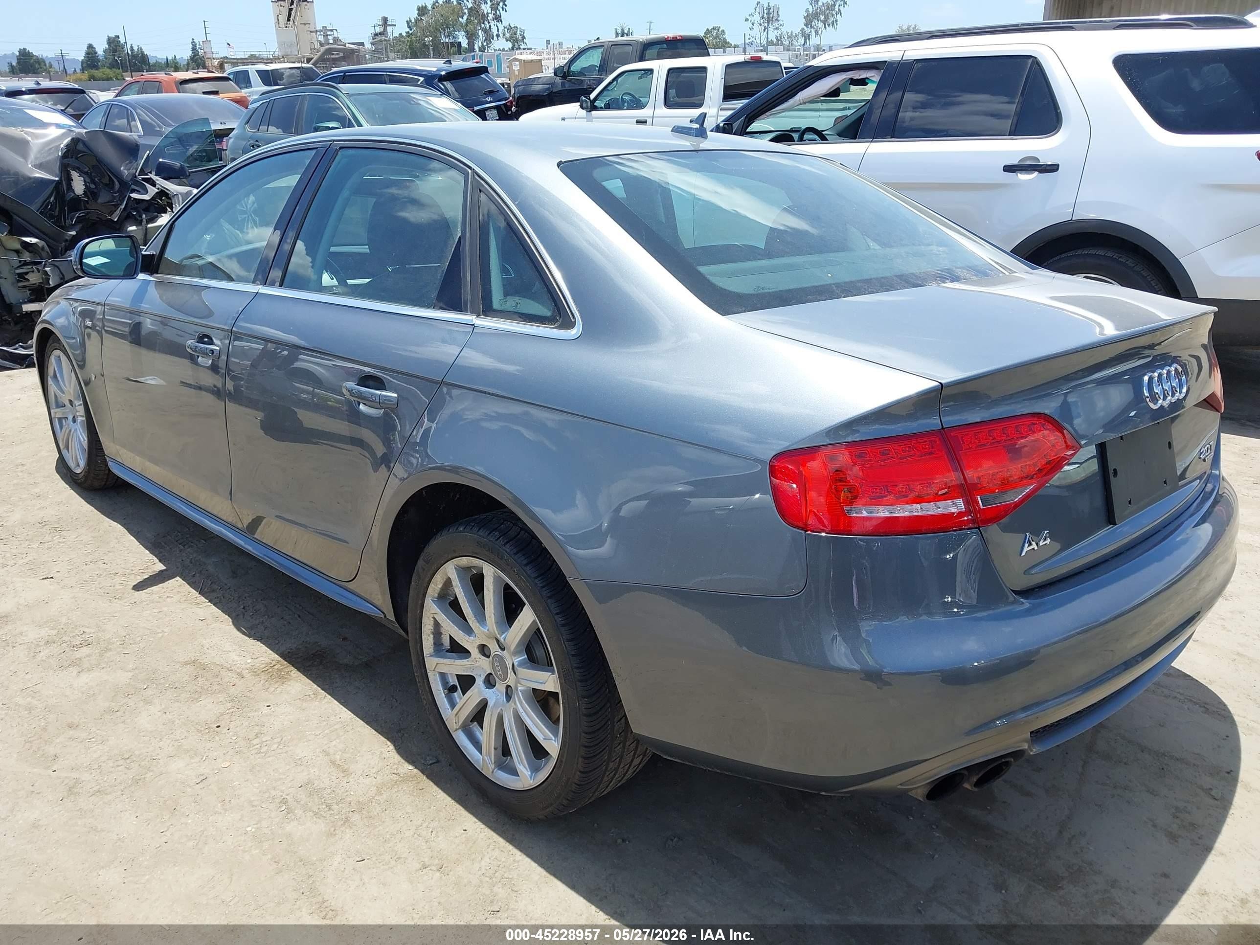 2012 Audi A4 2.0t Premium Gray vin: WAUFFAFL3CN013961