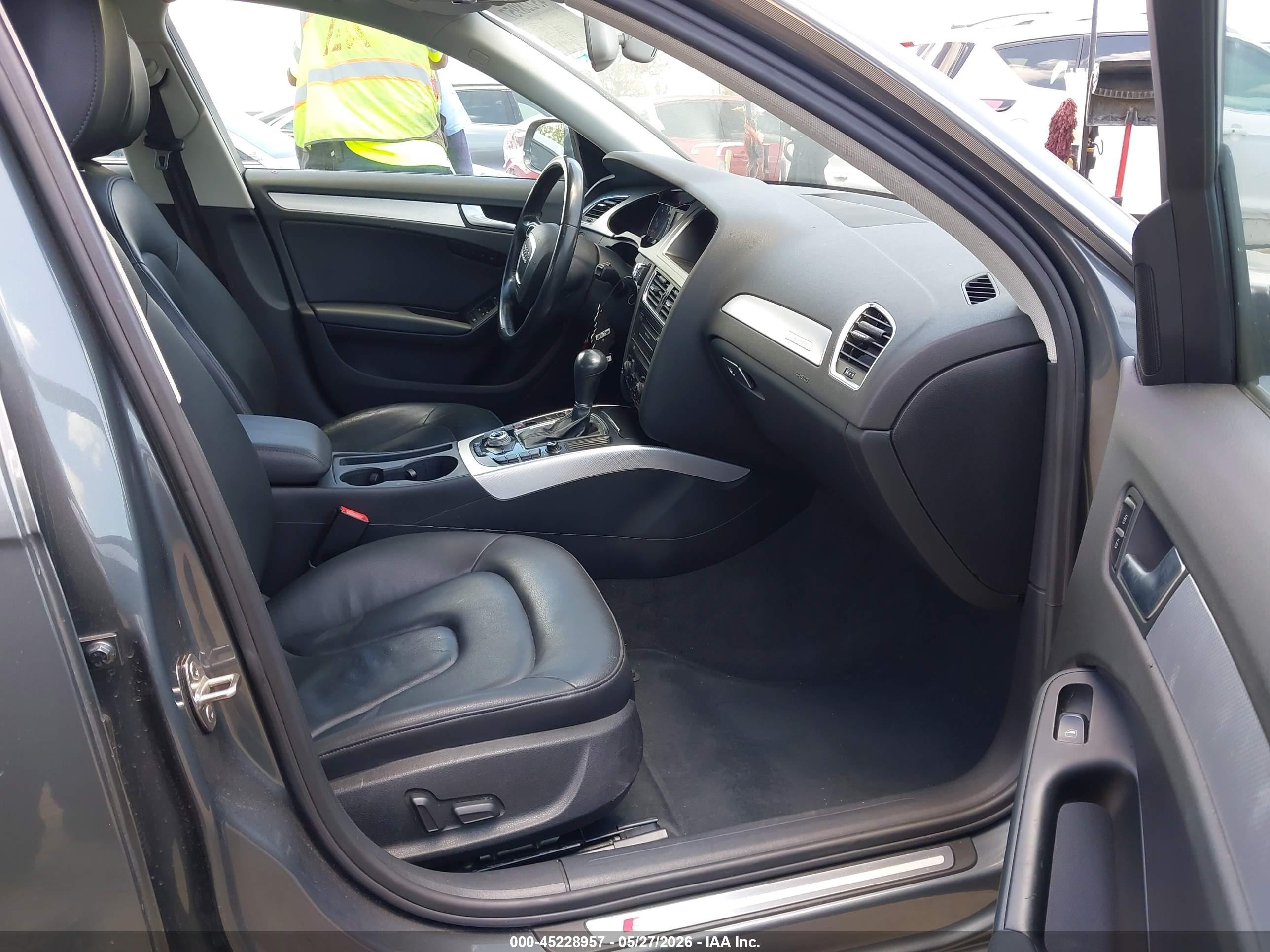 2012 Audi A4 2.0t Premium Gray vin: WAUFFAFL3CN013961
