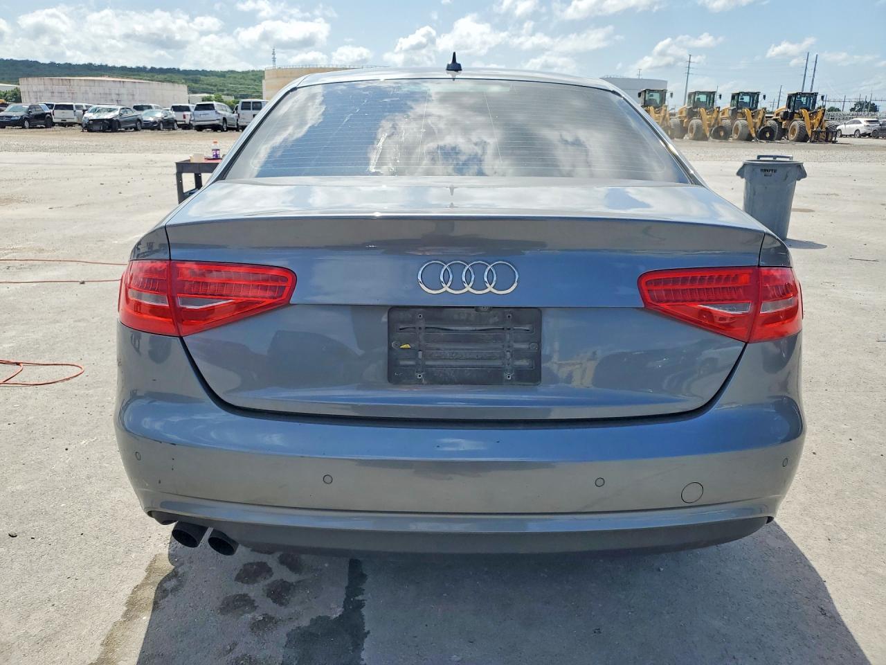 2013 Audi A4 Premium Plus Серый vin: WAUFFAFL3DN023004