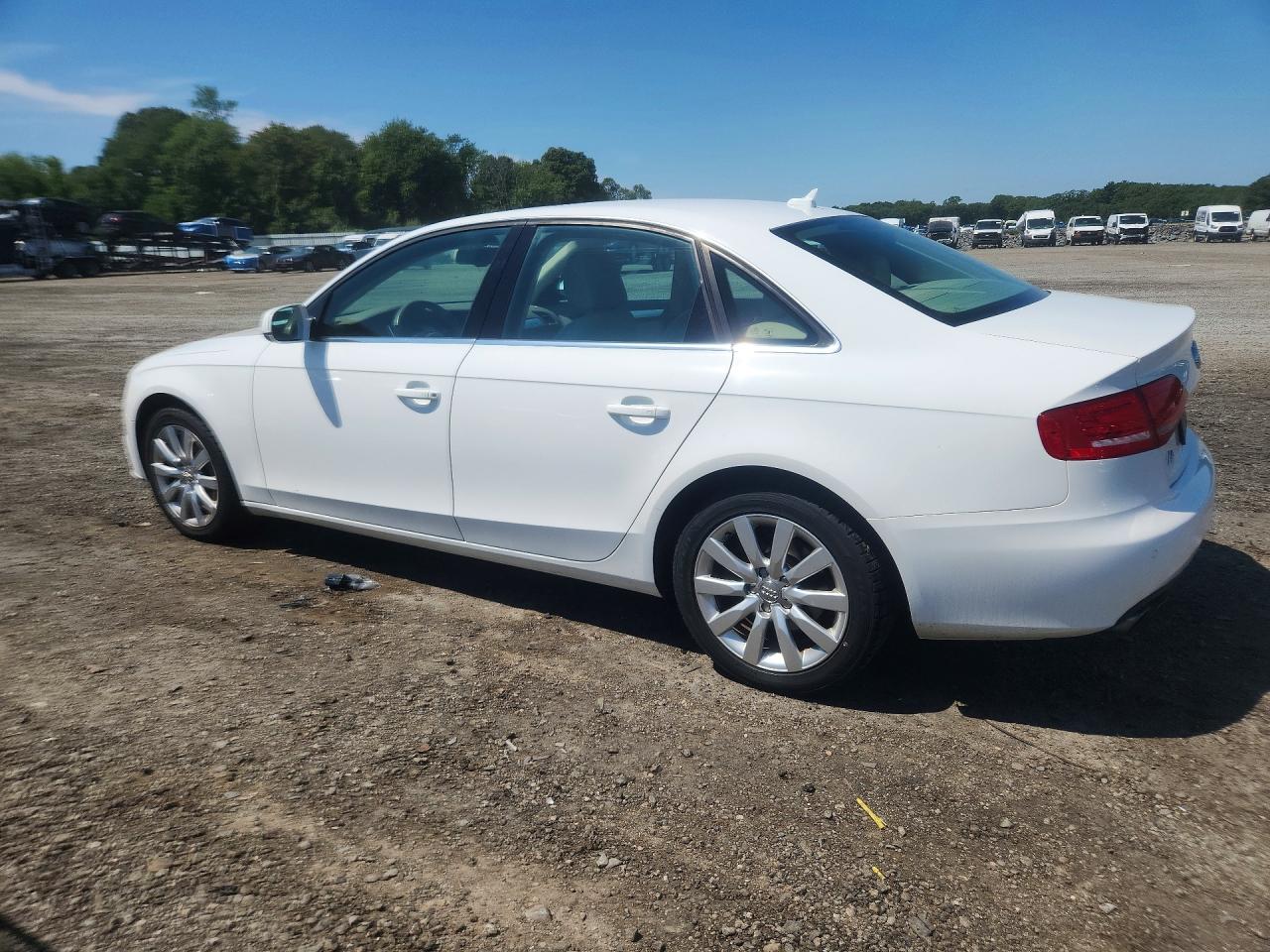 2011 Audi A4 Premium Plus White vin: WAUFFAFL4BA055867