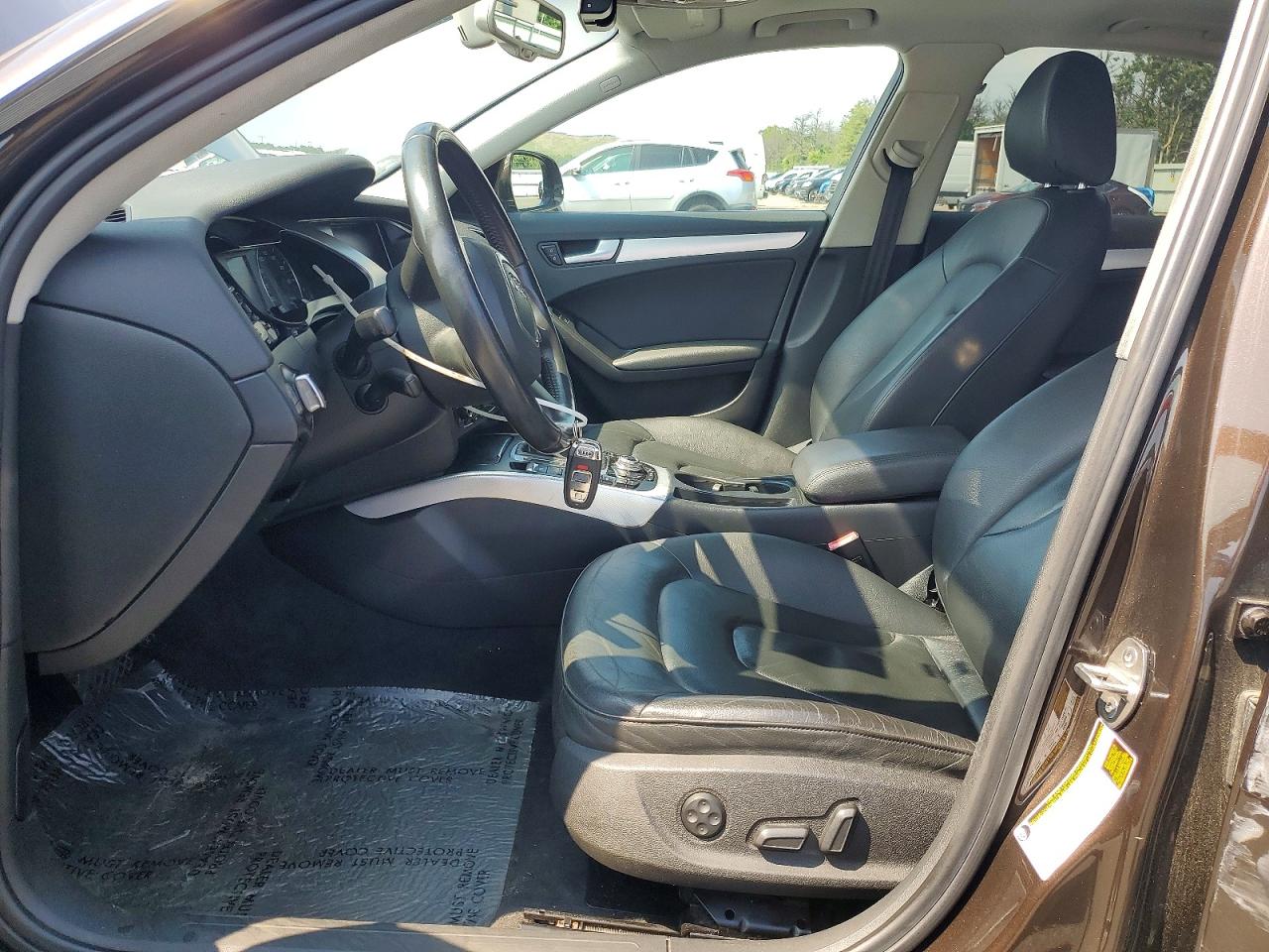 2011 Audi A4 Premium Plus Brown vin: WAUFFAFL5BN027584