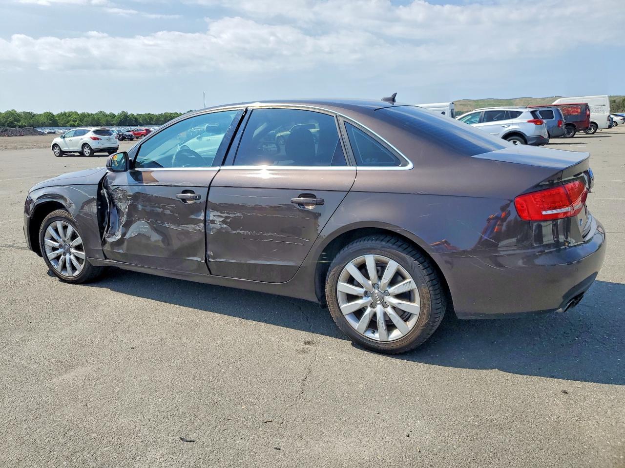 2011 Audi A4 Premium Plus Brown vin: WAUFFAFL5BN027584