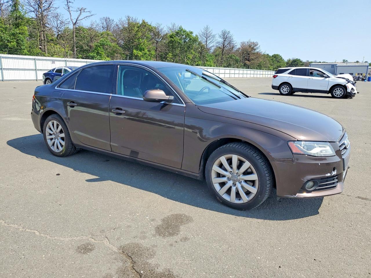 2011 Audi A4 Premium Plus Brown vin: WAUFFAFL5BN027584