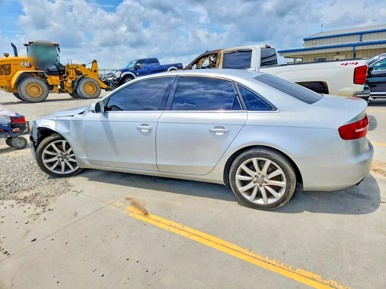 2013 Audi A4 Premium Plus Silver vin: WAUFFAFL5DN026695