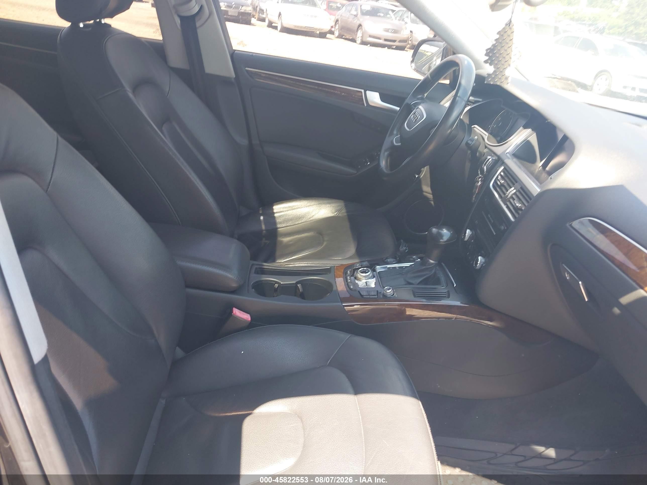 2014 Audi A4 2.0t Premium Черный vin: WAUFFAFL5EA080121
