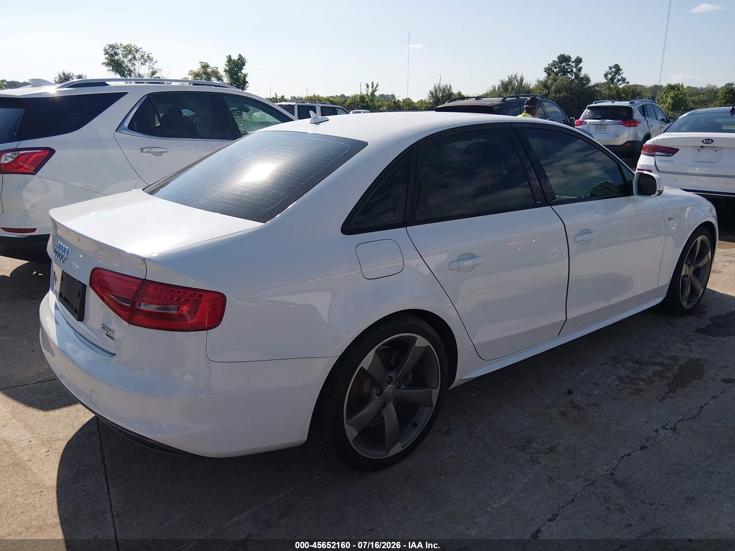 2014 Audi A4 2.0t Premium Белый vin: WAUFFAFL5EN034491