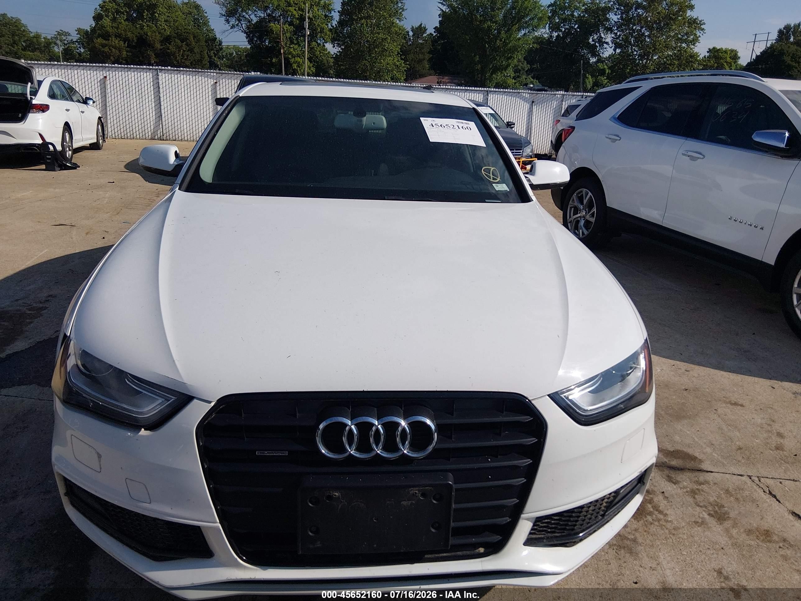2014 Audi A4 2.0t Premium Белый vin: WAUFFAFL5EN034491