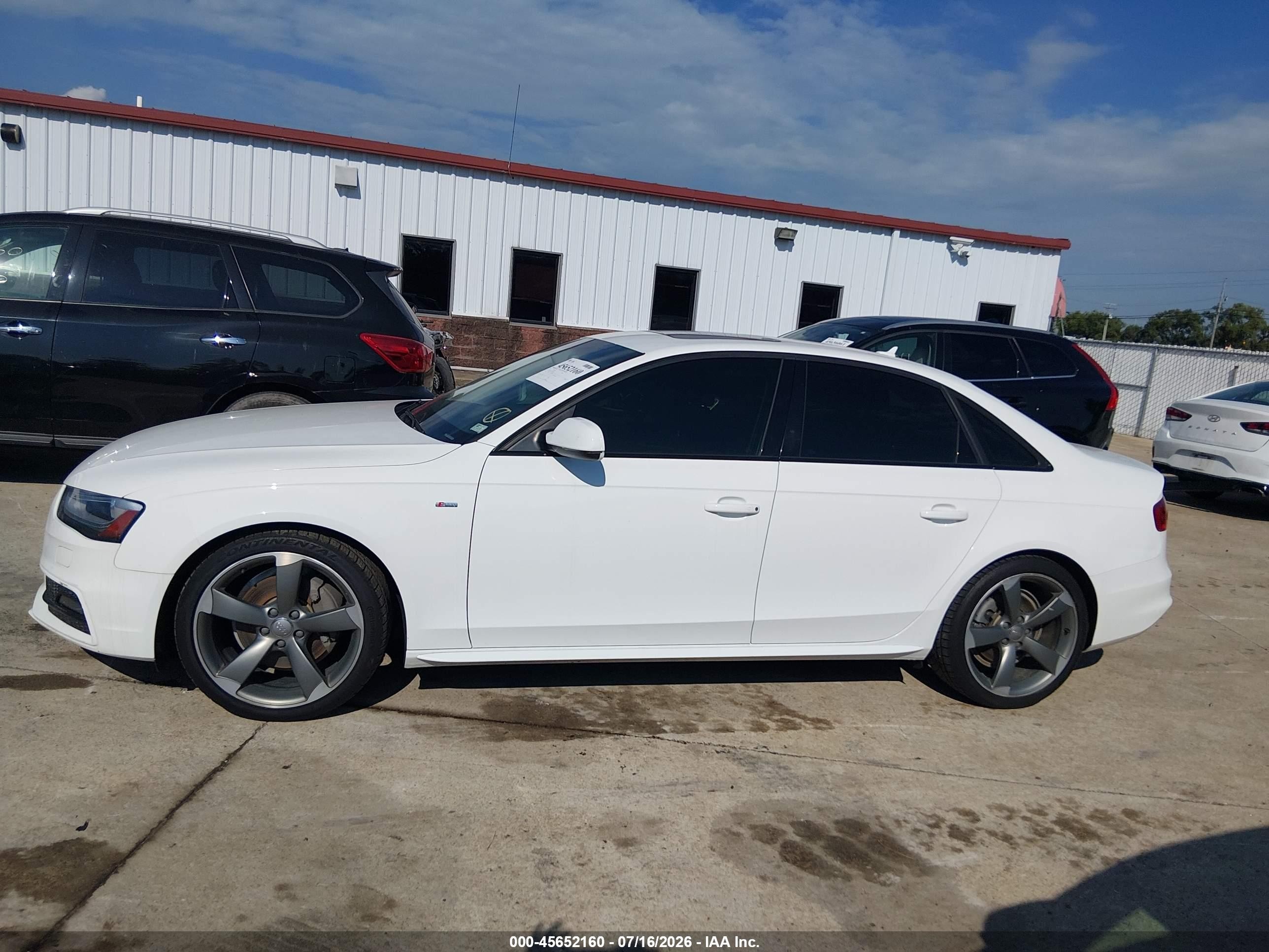 2014 Audi A4 2.0t Premium Белый vin: WAUFFAFL5EN034491