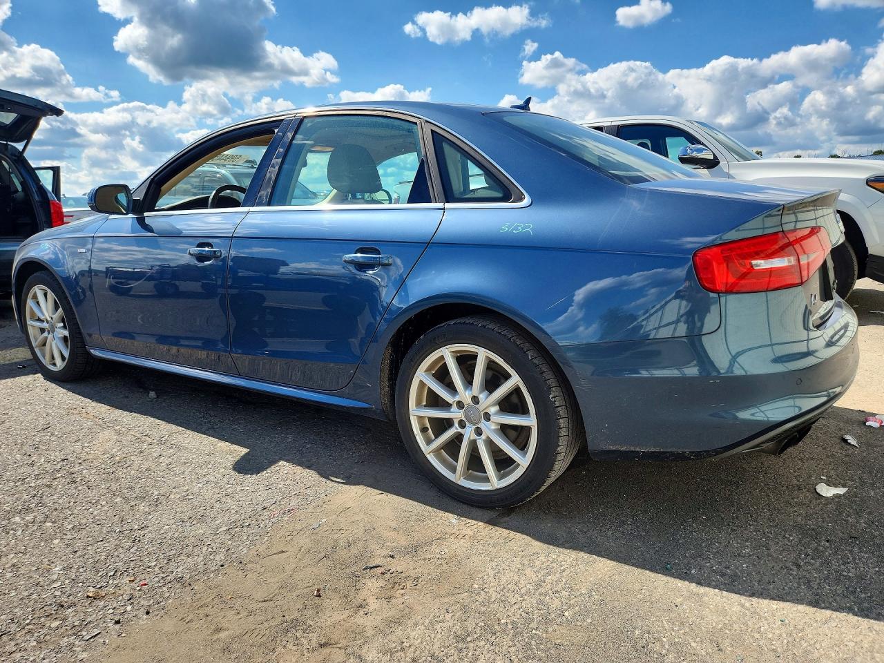 2015 Audi A4 Premium Plus Blue vin: WAUFFAFL5FN040308