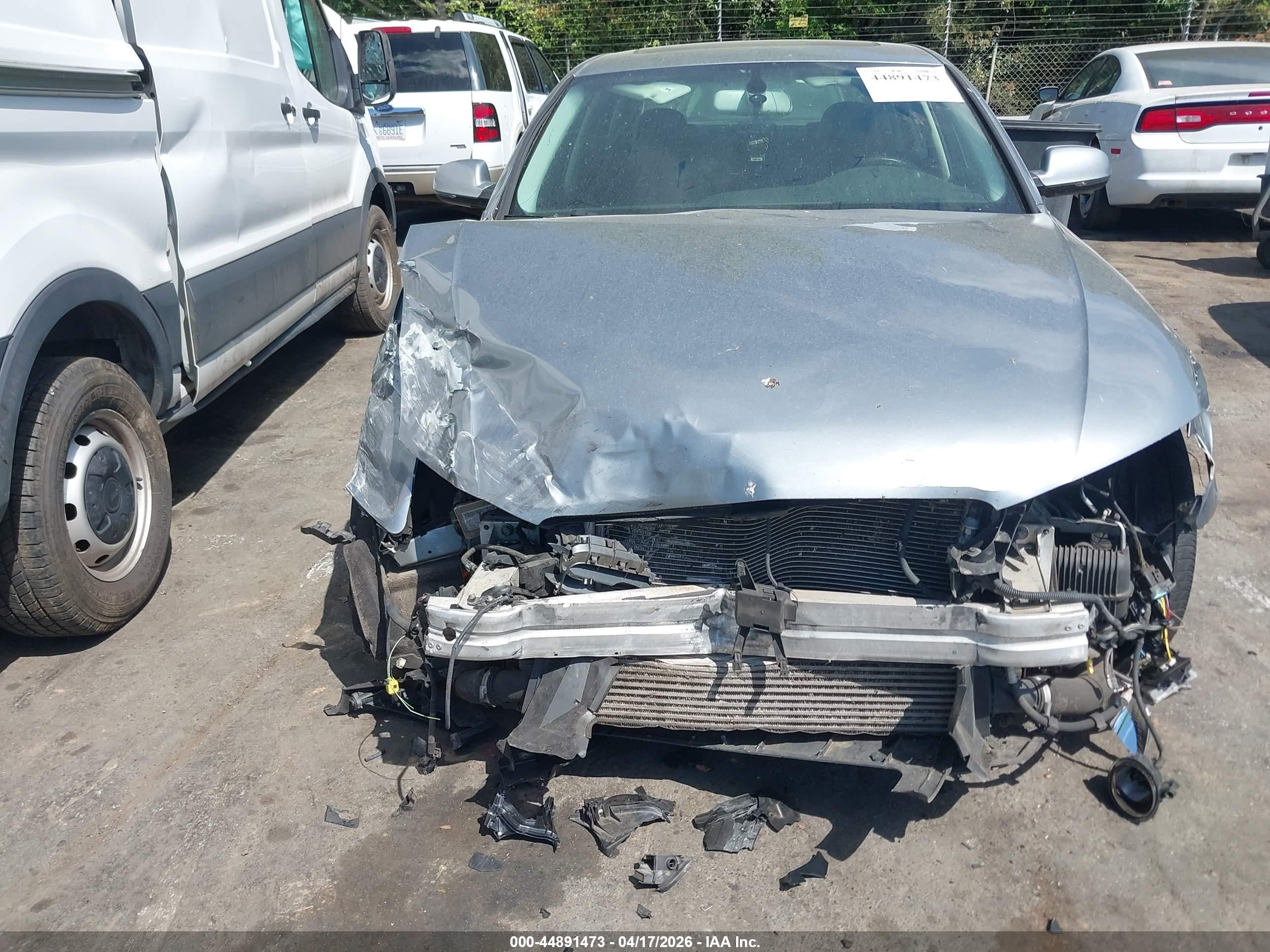 2010 Audi A4 2.0t Premium Gray vin: WAUFFAFL6AN007102