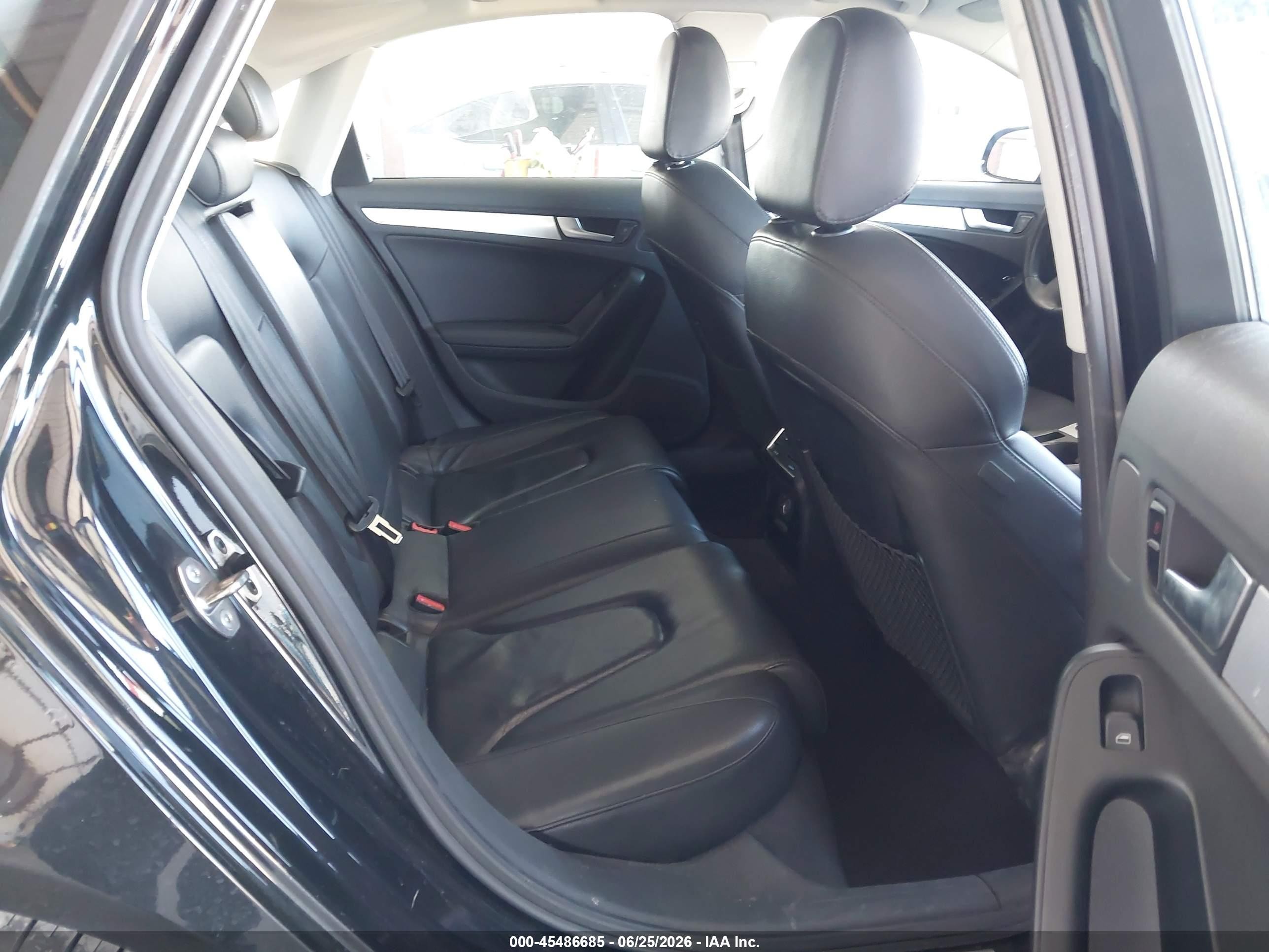2010 Audi A4 2.0t Premium Black vin: WAUFFAFL6AN045574