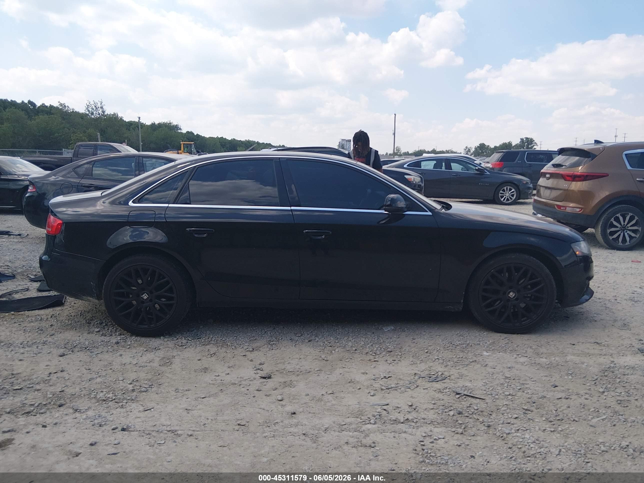 2011 Audi A4 2.0t Premium Black vin: WAUFFAFL6BN025424