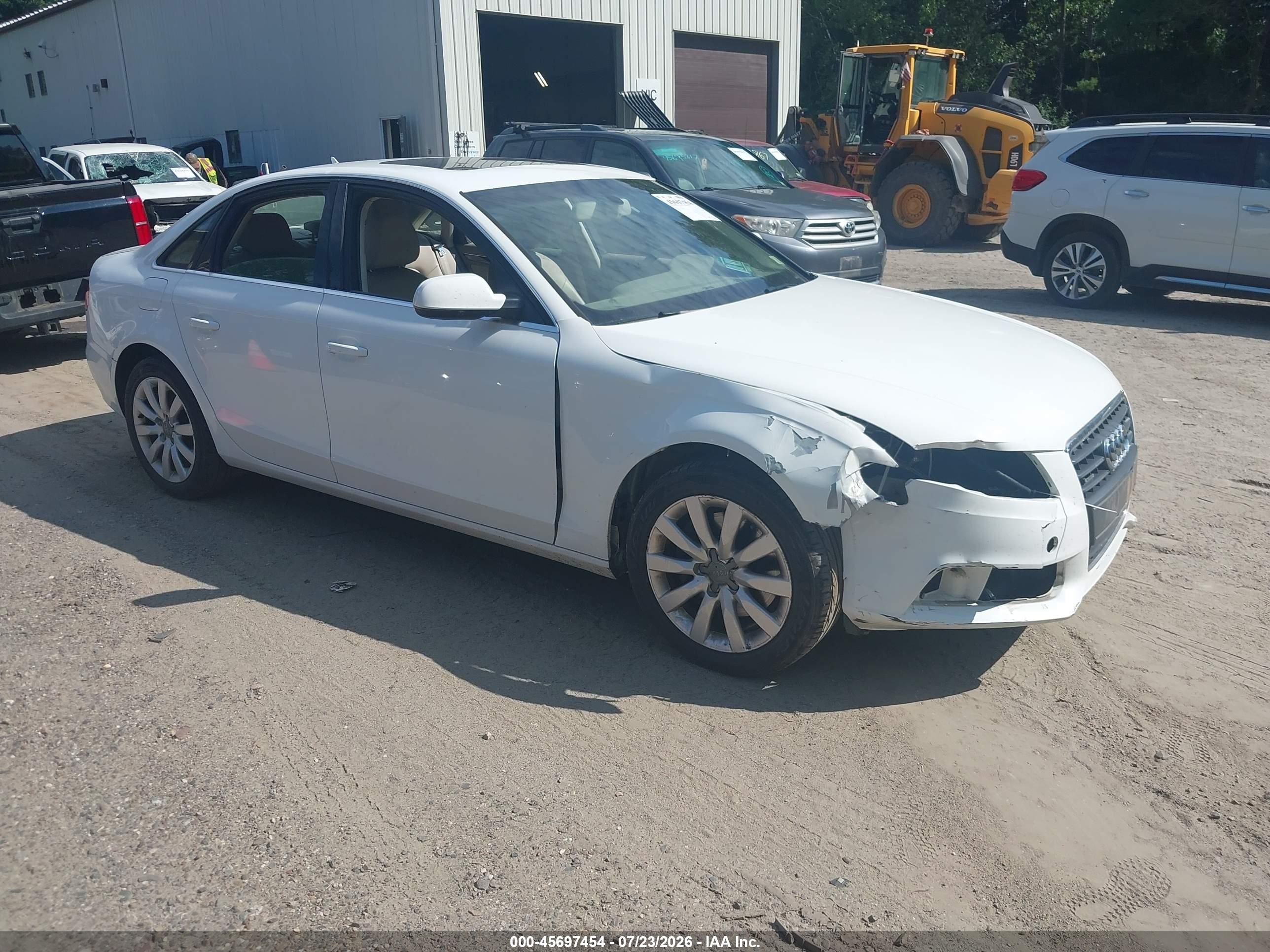 2011 Audi A4 2.0t Premium White vin: WAUFFAFL6BN032065