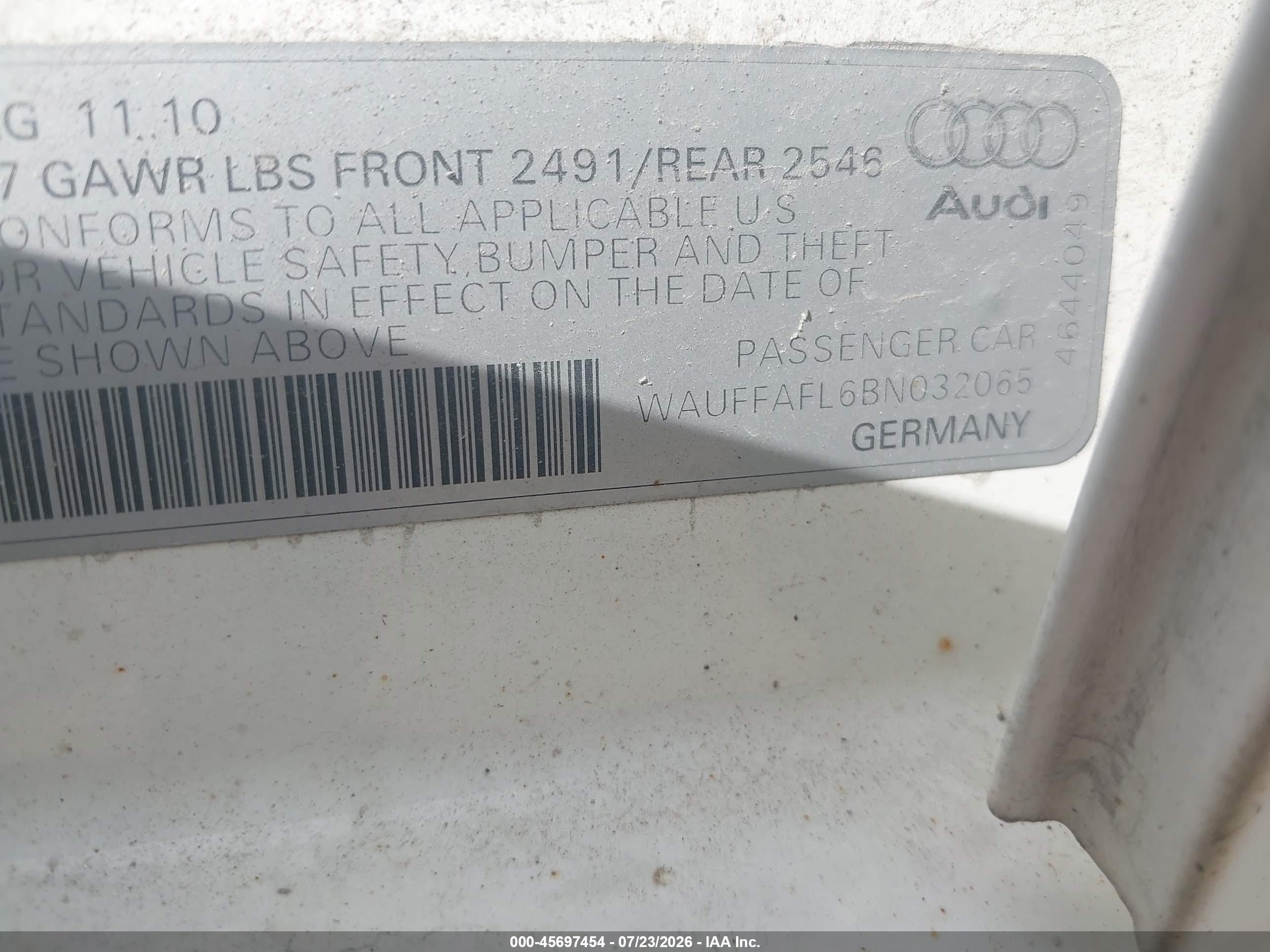 2011 Audi A4 2.0t Premium White vin: WAUFFAFL6BN032065