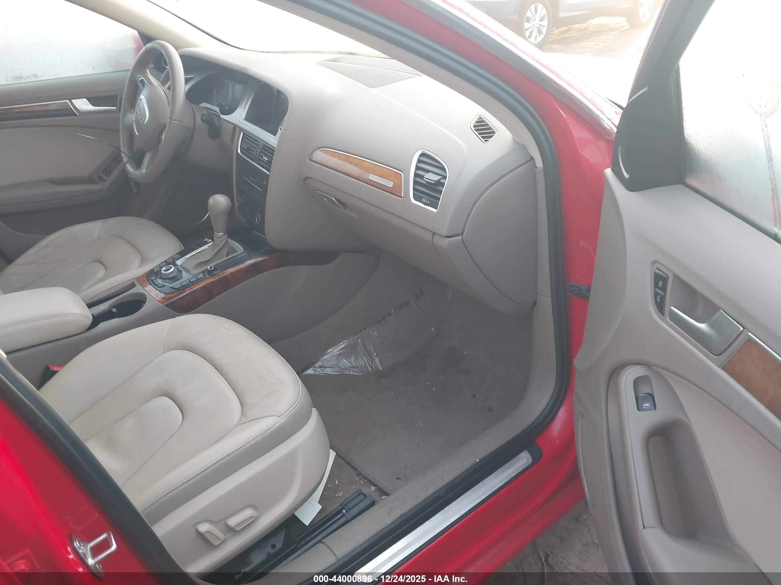 2011 Audi A4 2.0t Premium Red vin: WAUFFAFL6BN033054