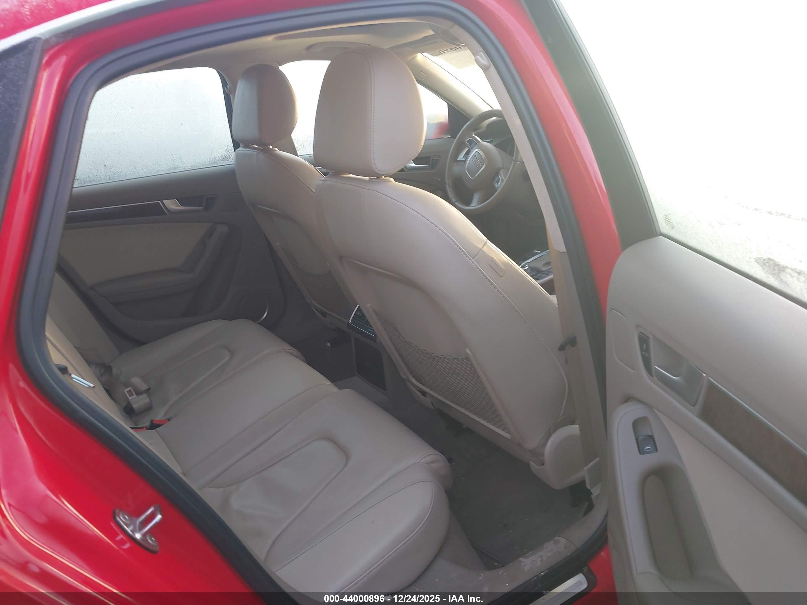 2011 Audi A4 2.0t Premium Red vin: WAUFFAFL6BN033054