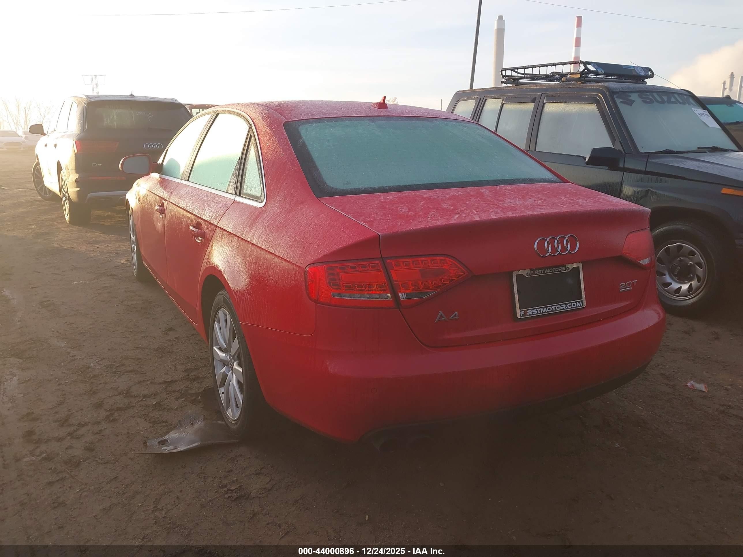 2011 Audi A4 2.0t Premium Red vin: WAUFFAFL6BN033054