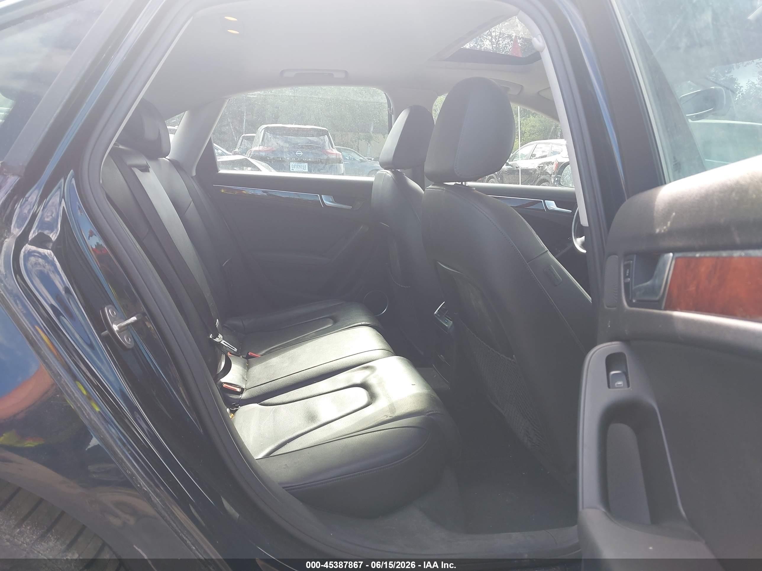 2011 Audi A4 2.0t Premium Dark Blue vin: WAUFFAFL6BN035998