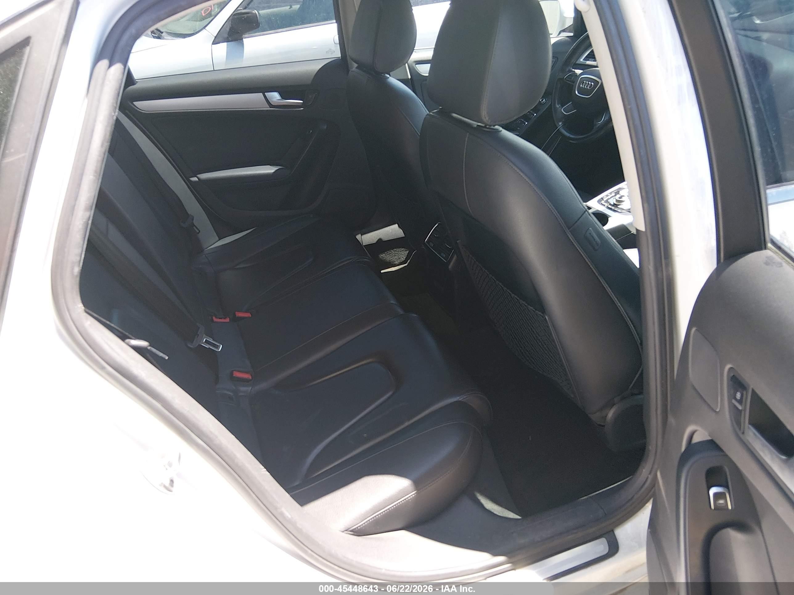 2013 Audi A4 2.0t Premium White vin: WAUFFAFL6DN009047