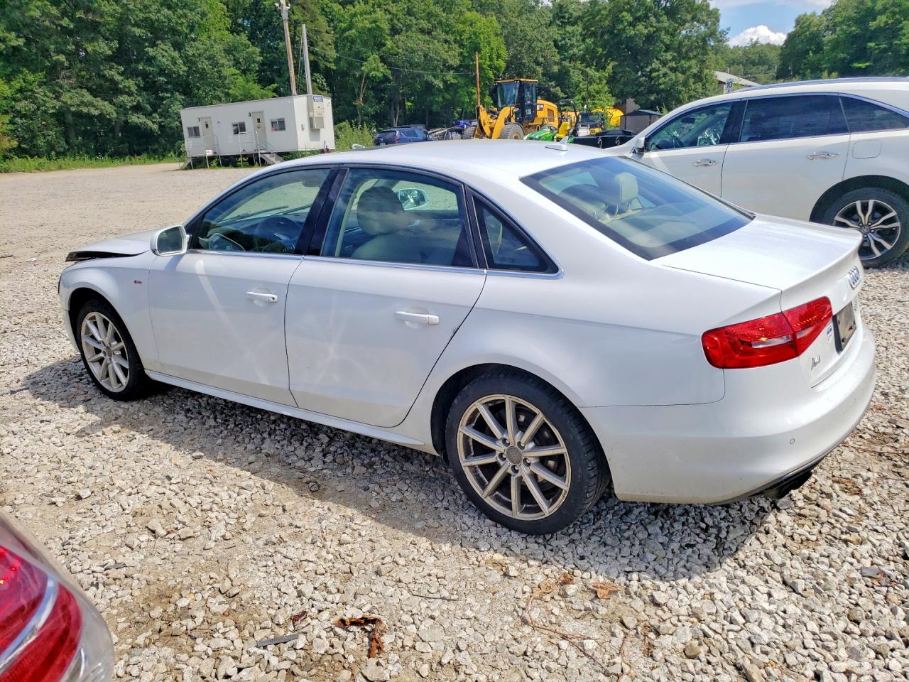 2014 Audi A4 Premium Plus White vin: WAUFFAFL6EN017649