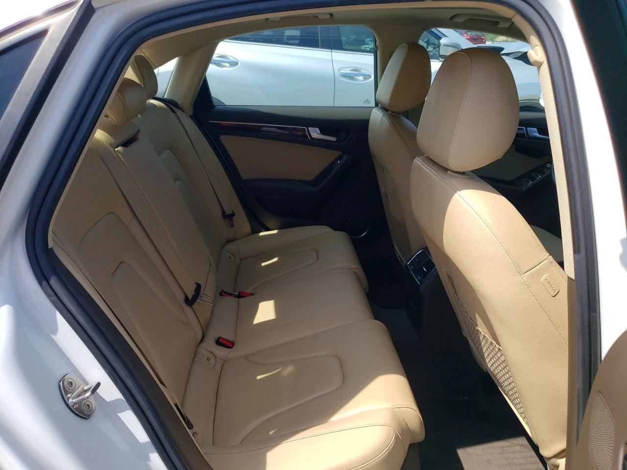 2014 Audi A4 Premium Plus White vin: WAUFFAFL6EN017649