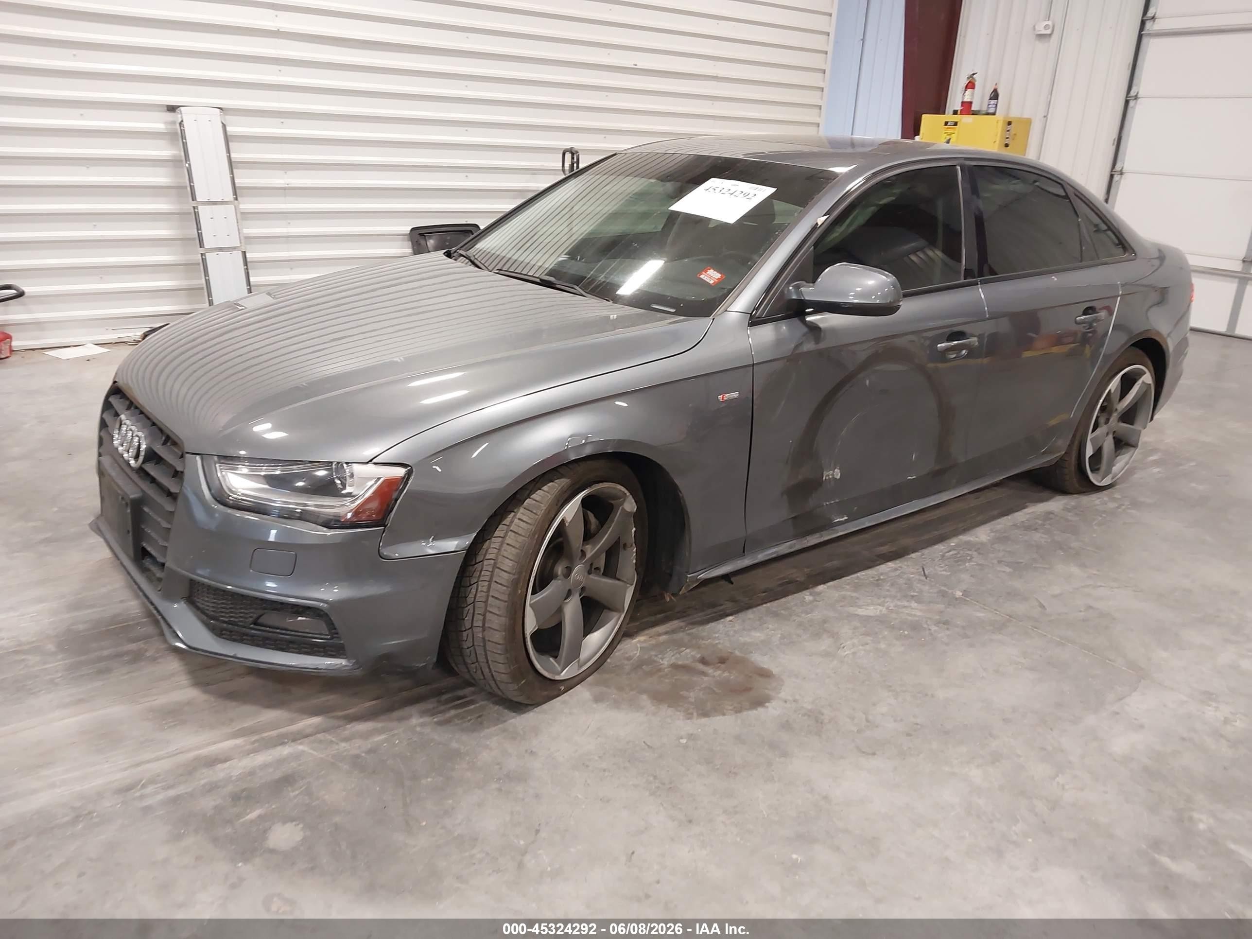 2014 Audi A4 2.0t Premium Серебряный vin: WAUFFAFL6EN037920