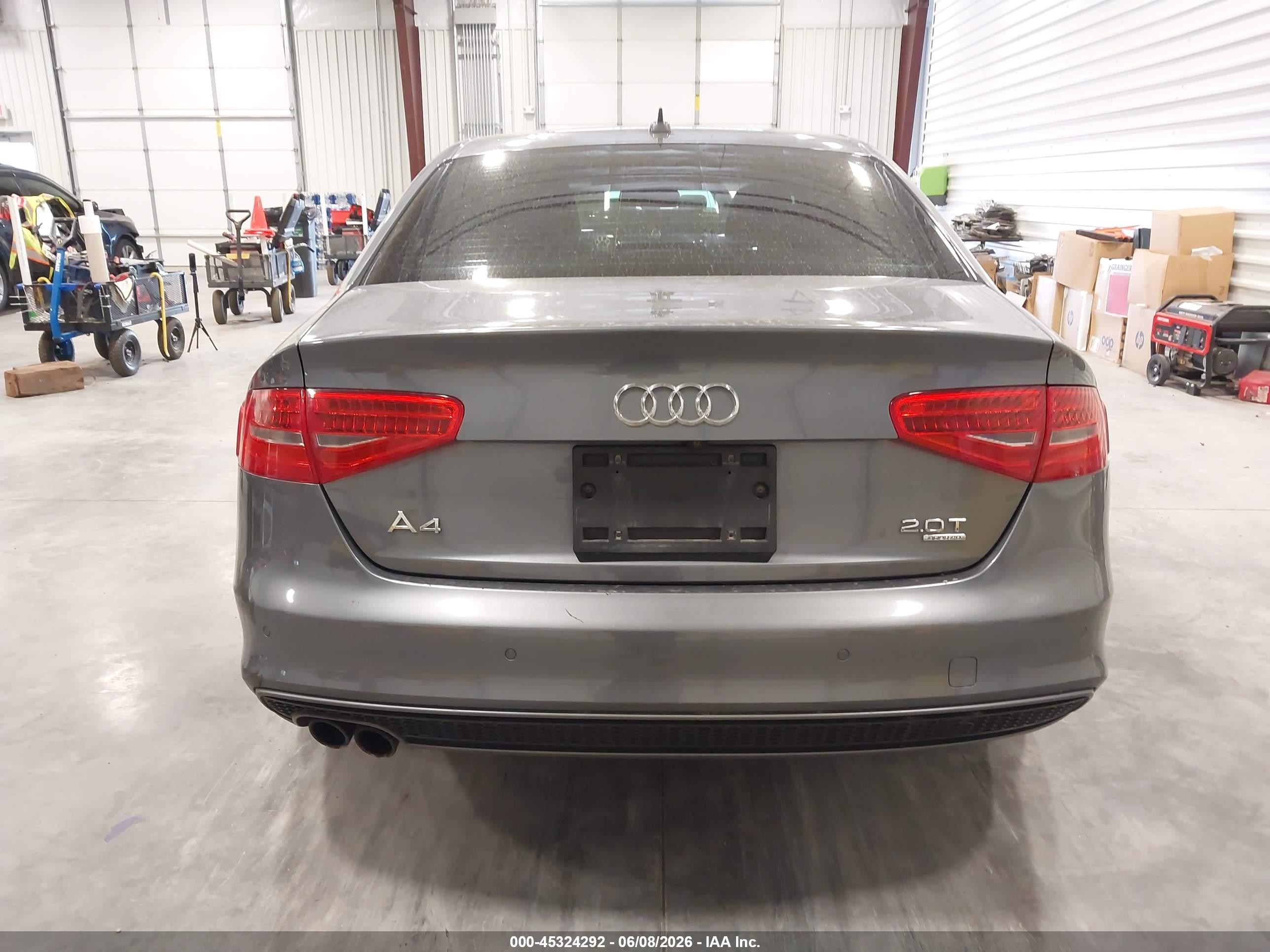 2014 Audi A4 2.0t Premium Серебряный vin: WAUFFAFL6EN037920