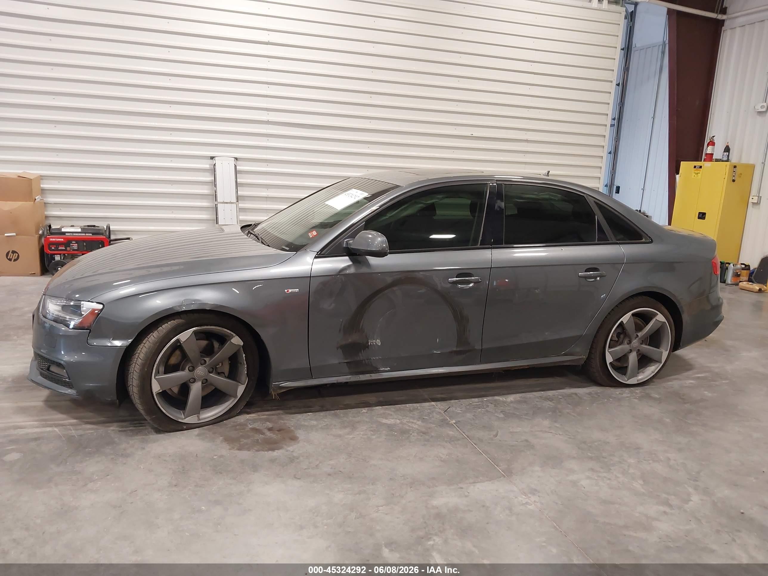 2014 Audi A4 2.0t Premium Серебряный vin: WAUFFAFL6EN037920