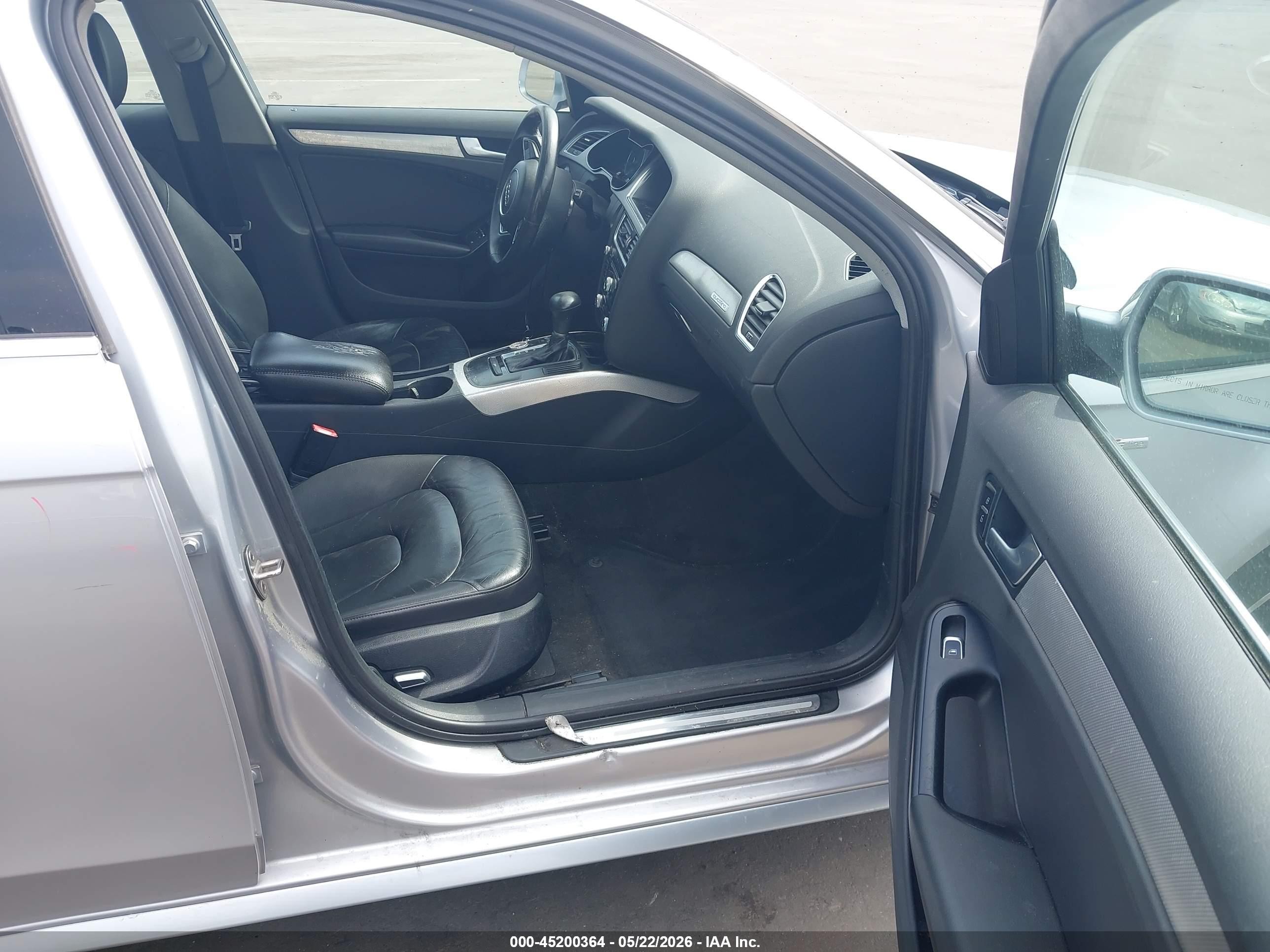 2015 Audi A4 2.0t Premium Серебряный vin: WAUFFAFL6FN002201