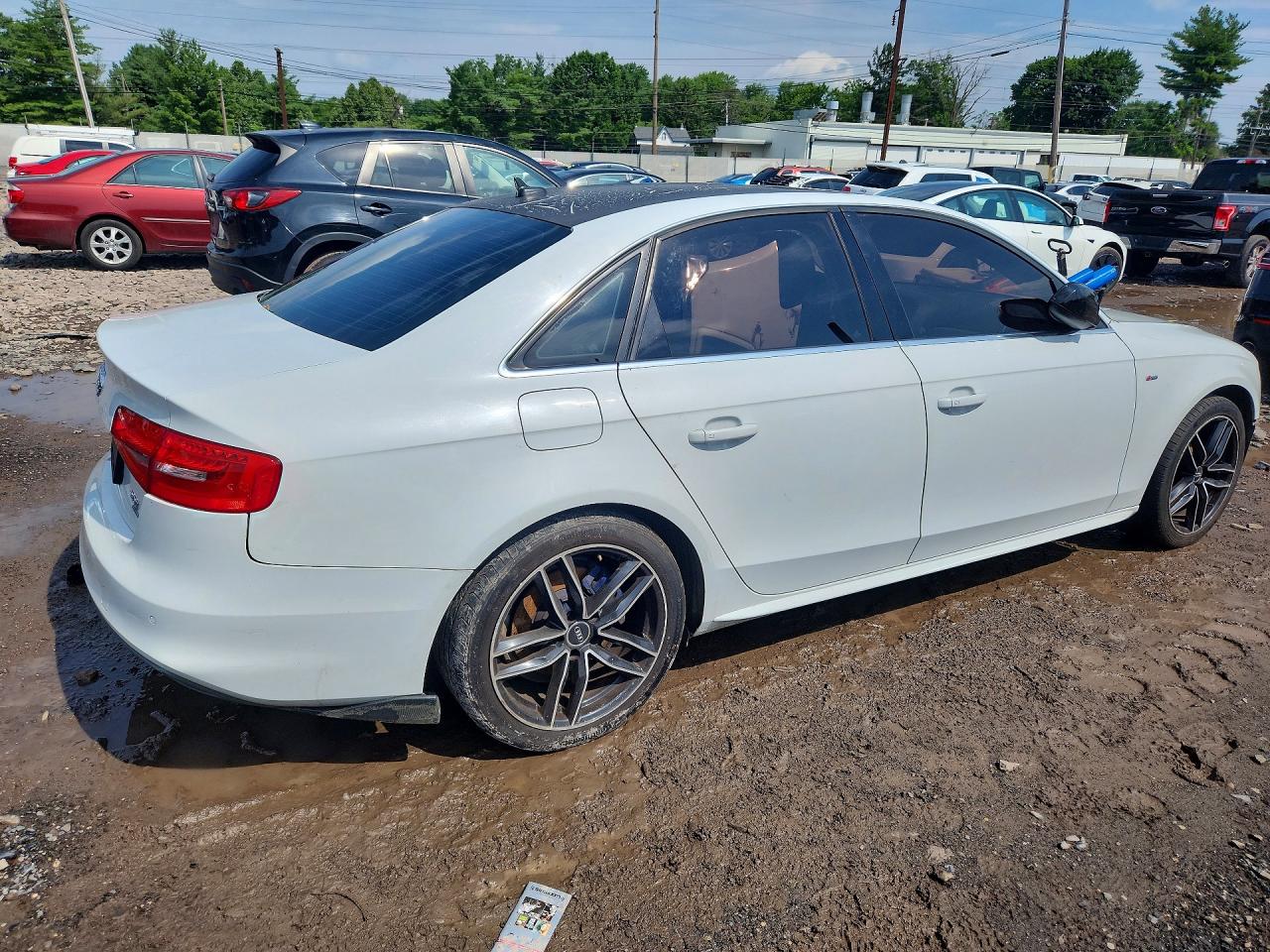 2015 Audi A4 Premium Plus White vin: WAUFFAFL6FN007513