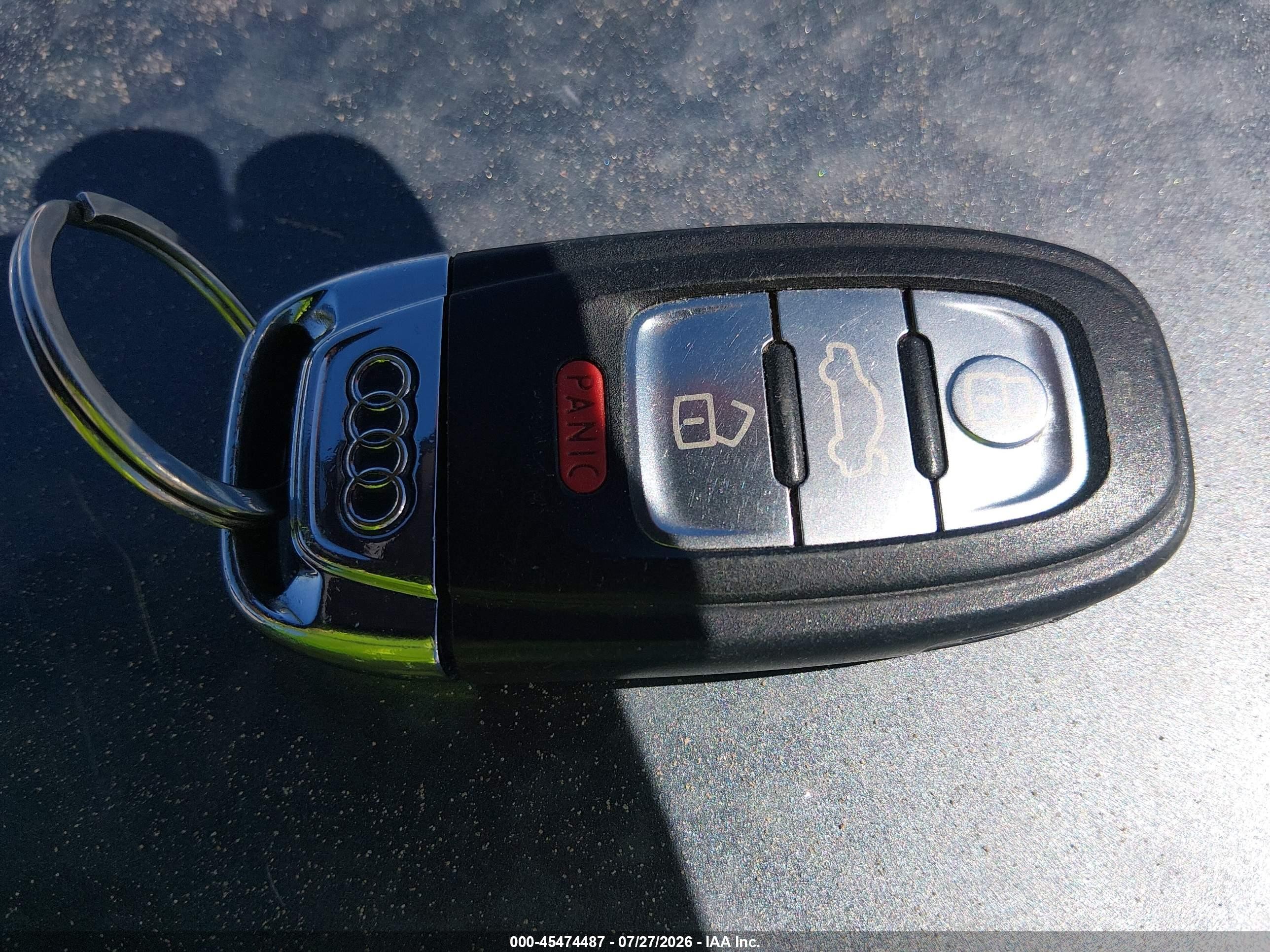 2015 Audi A4 2.0t Premium Gray vin: WAUFFAFL6FN010072
