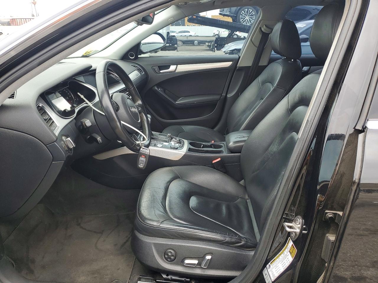 2015 Audi A4 Premium Plus Черный vin: WAUFFAFL6FN045596