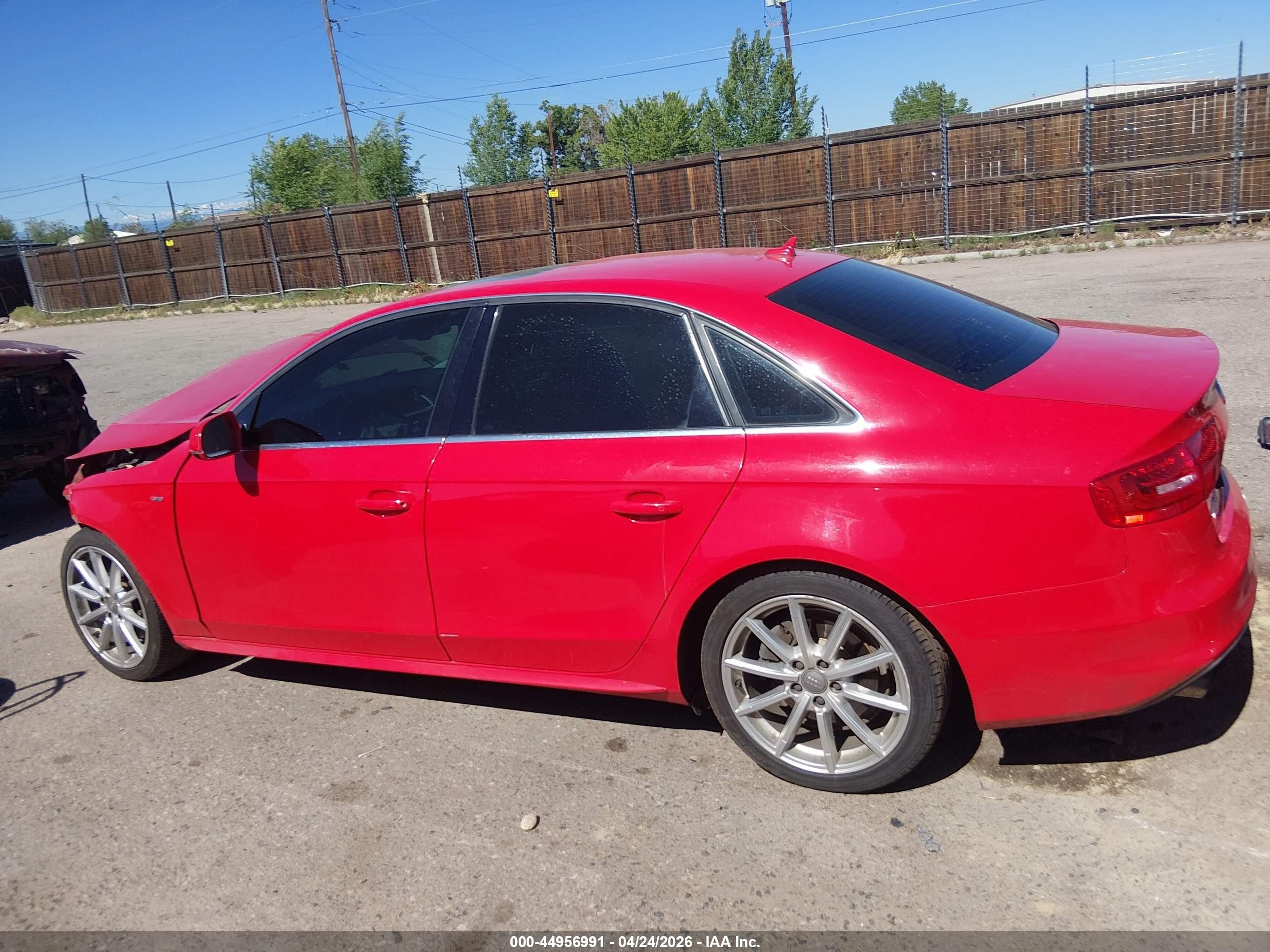 2015 Audi A4 2.0t Premium Красный vin: WAUFFAFL6FN046084