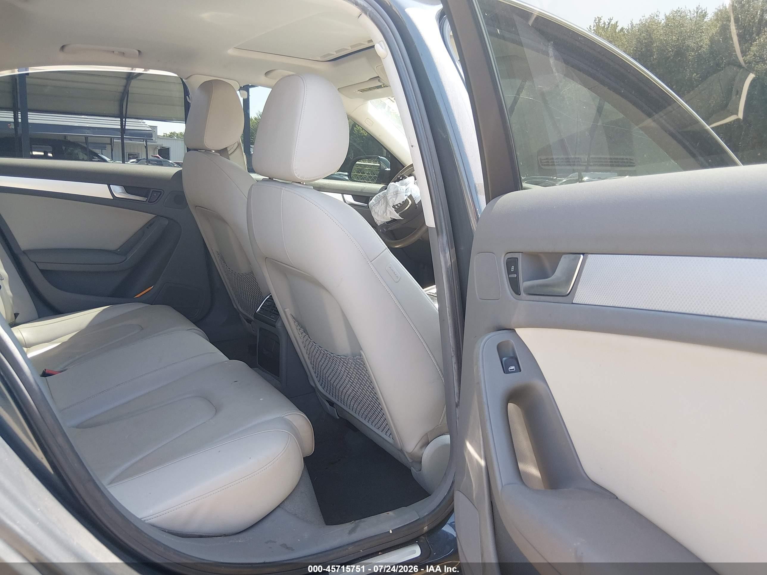 2011 Audi A4 2.0t Premium Серый vin: WAUFFAFL7BN012486