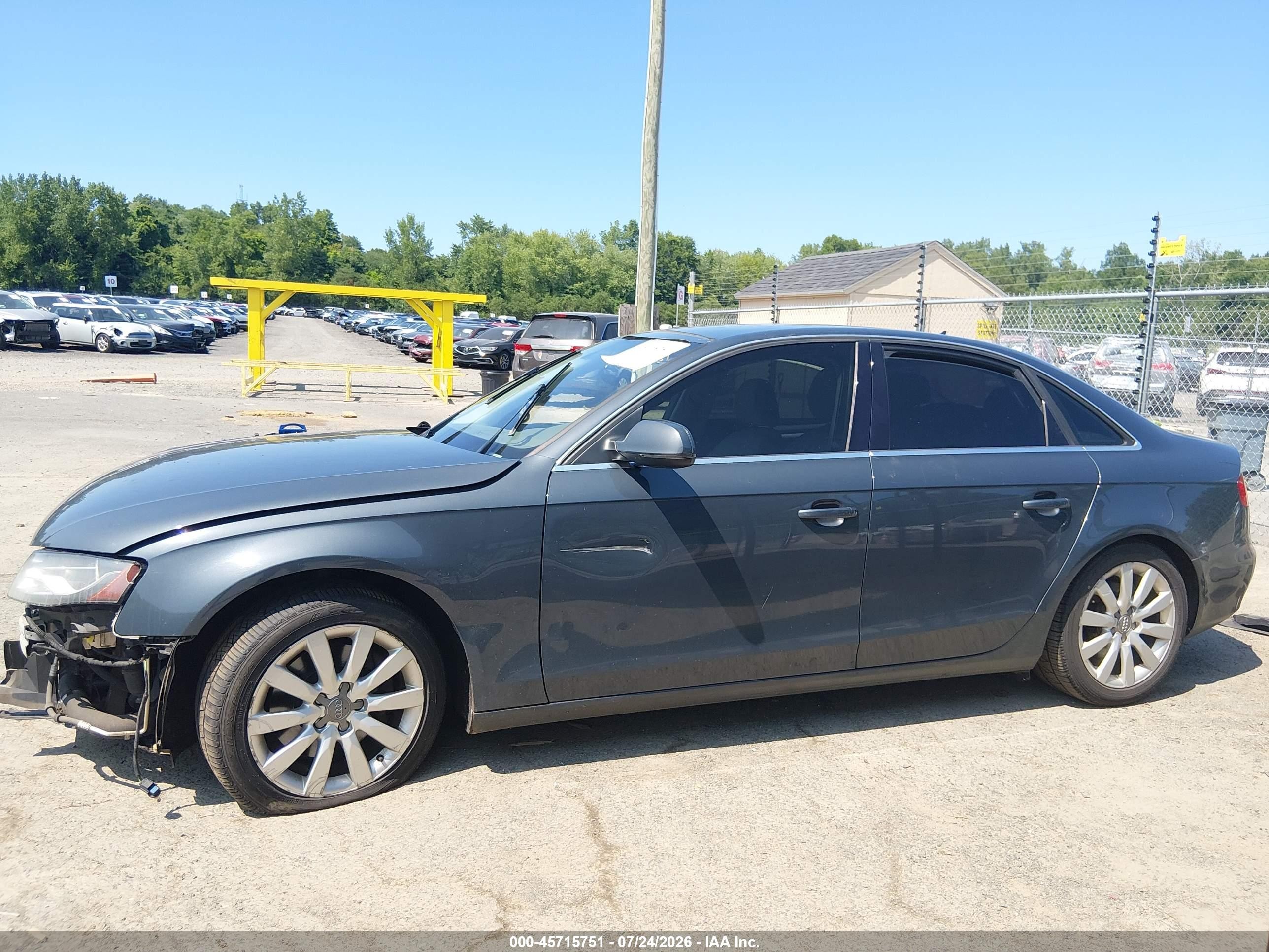 2011 Audi A4 2.0t Premium Серый vin: WAUFFAFL7BN012486