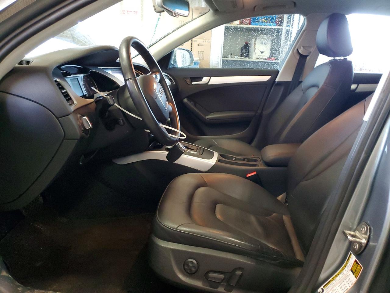 2011 Audi A4 Premium Plus Серебряный vin: WAUFFAFL7BN024038