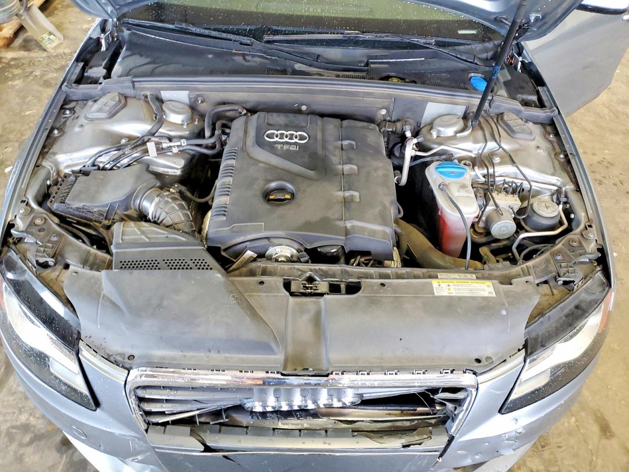 2011 Audi A4 Premium Plus Серебряный vin: WAUFFAFL7BN024038