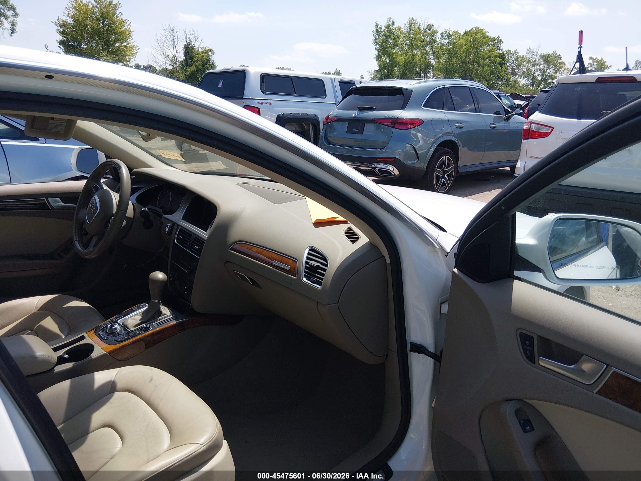 2011 Audi A4 2.0t Premium White vin: WAUFFAFL7BN051949