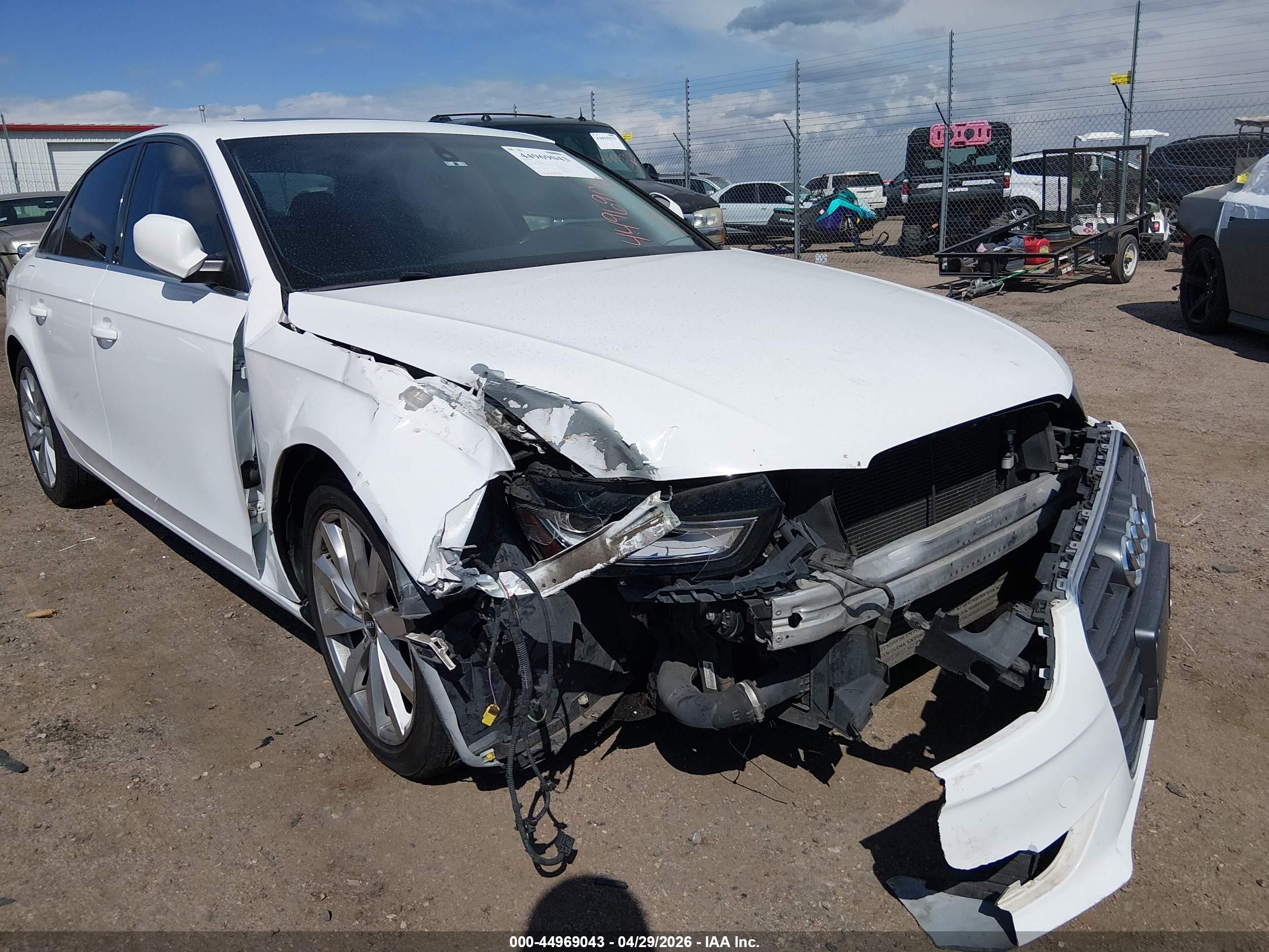 2013 Audi A4 2.0t Premium White vin: WAUFFAFL7DN024933