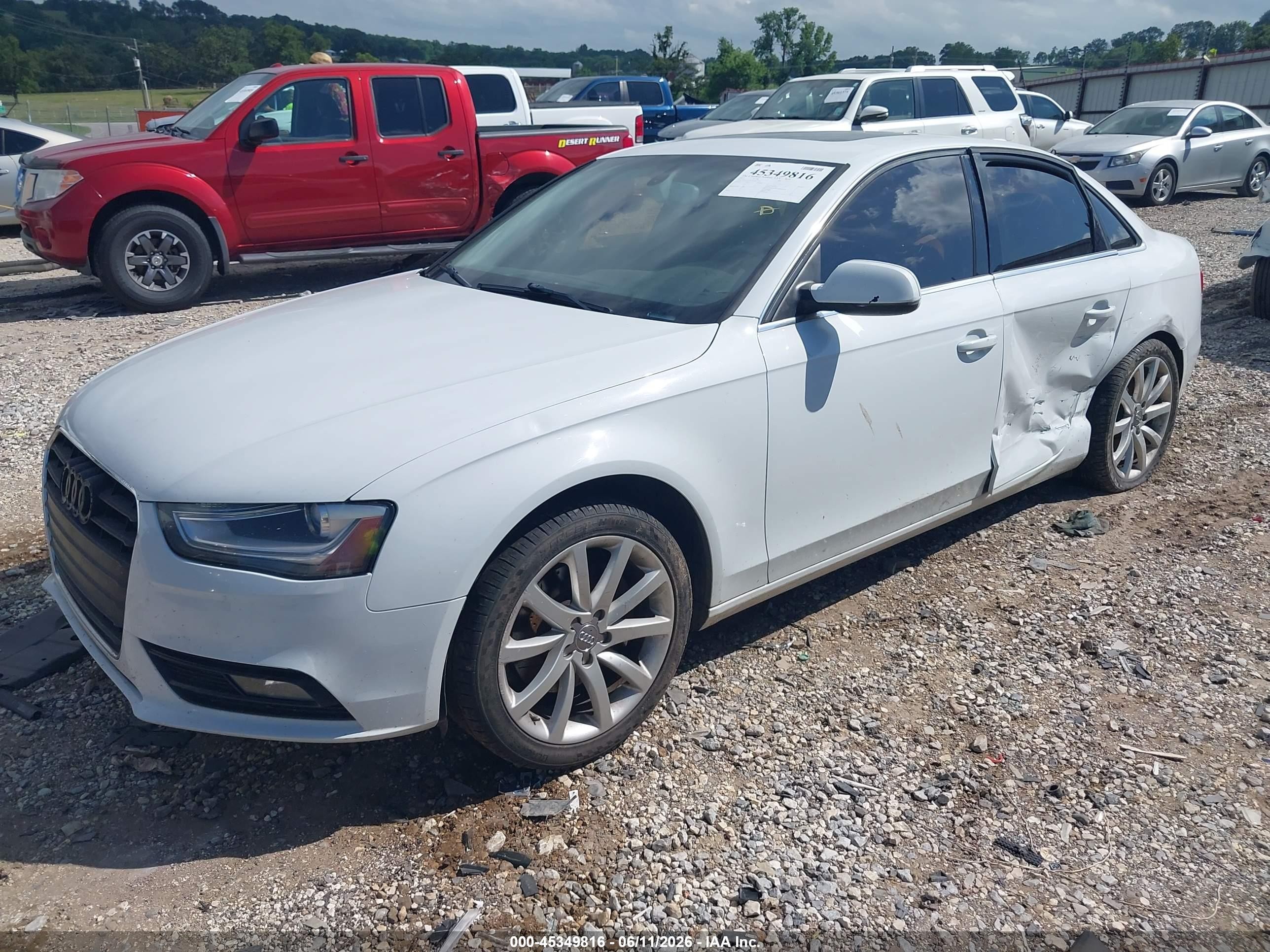 2013 Audi A4 2.0t Premium White vin: WAUFFAFL7DN029775