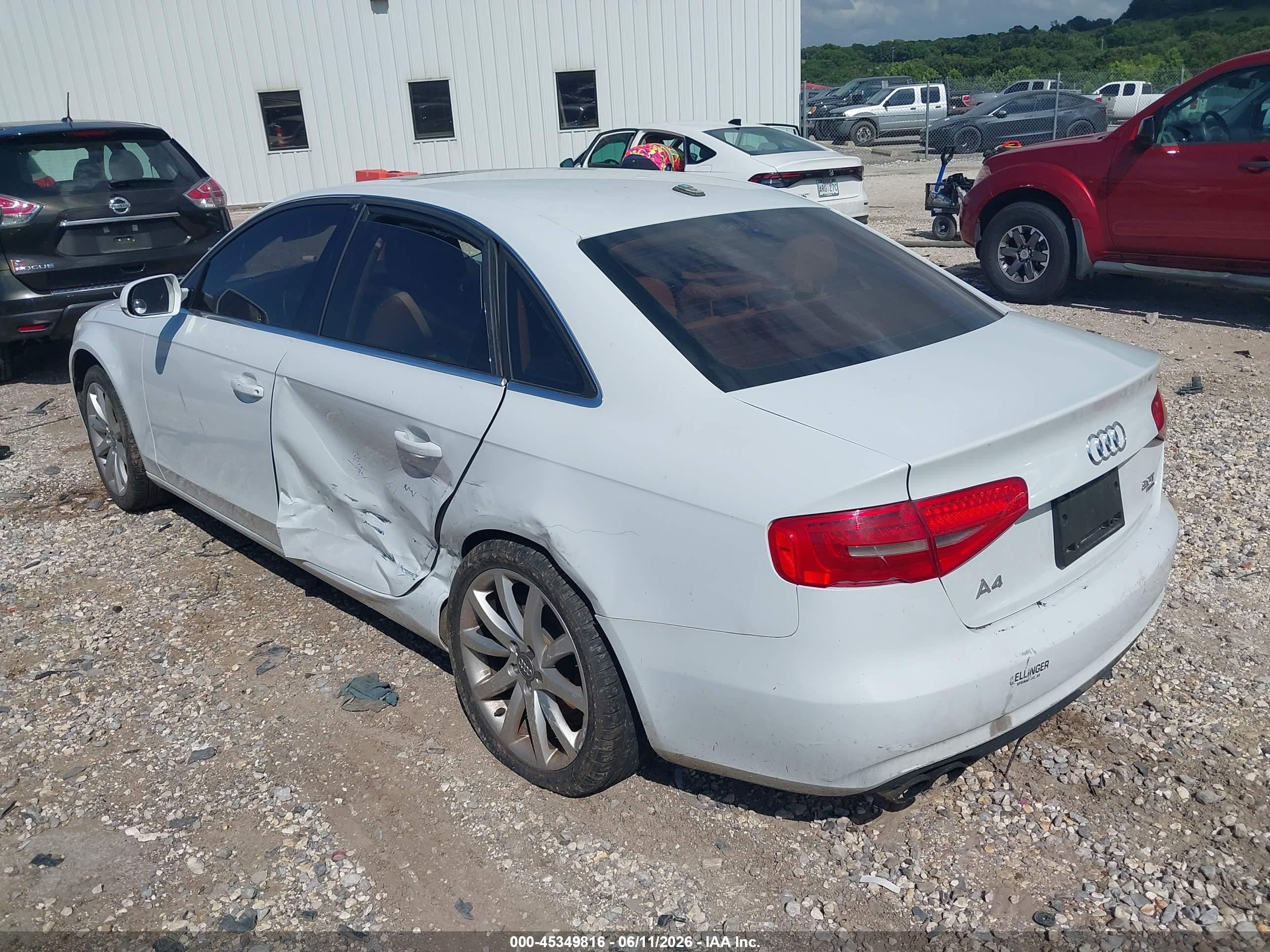 2013 Audi A4 2.0t Premium White vin: WAUFFAFL7DN029775
