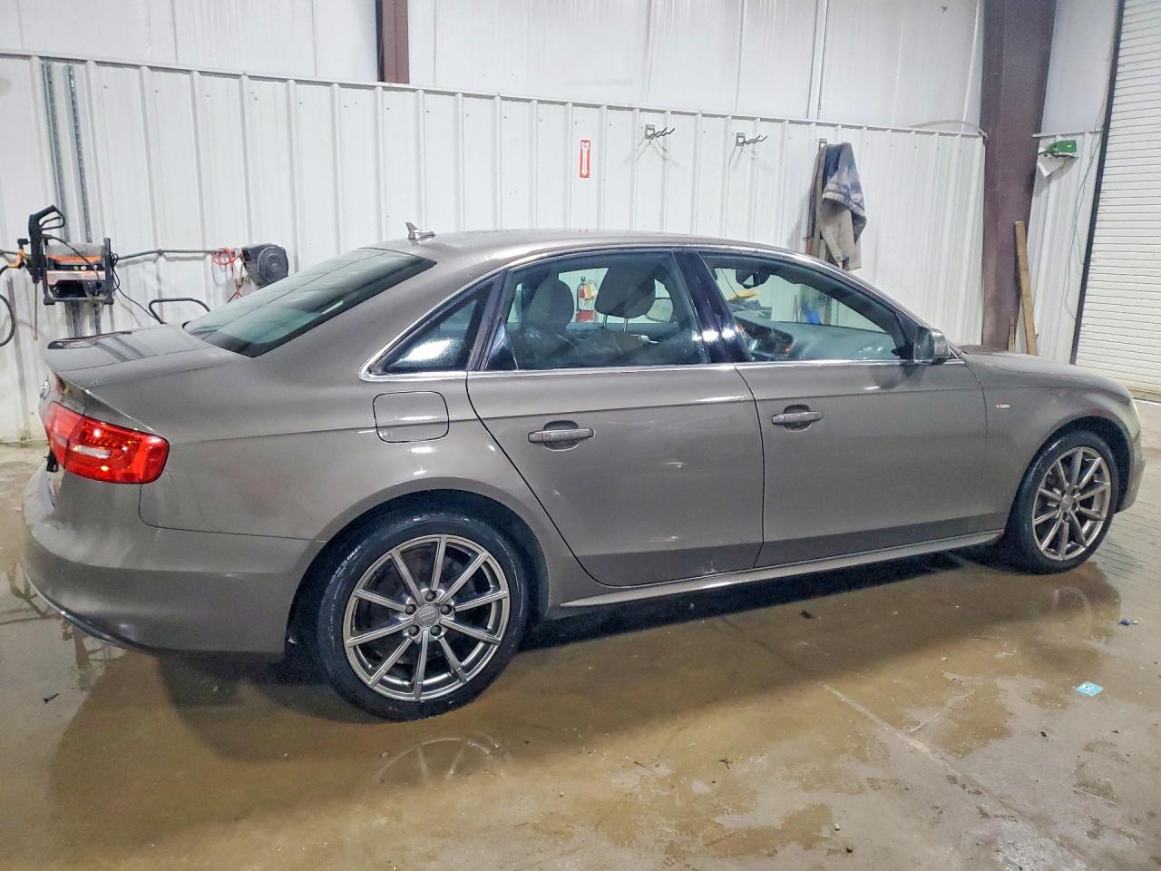 2014 Audi A4 Premium Plus Brown vin: WAUFFAFL7EA009387